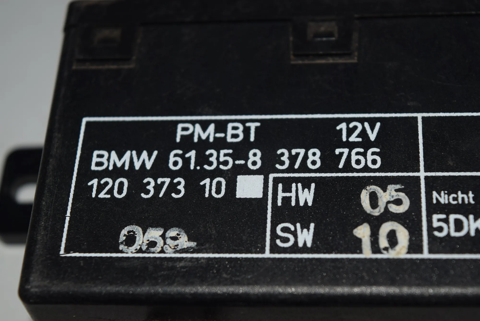Front Right Door Control Unit – OEM 8378766 · BMW 5 (E39) BMW 5 (E39) 2000 – 4