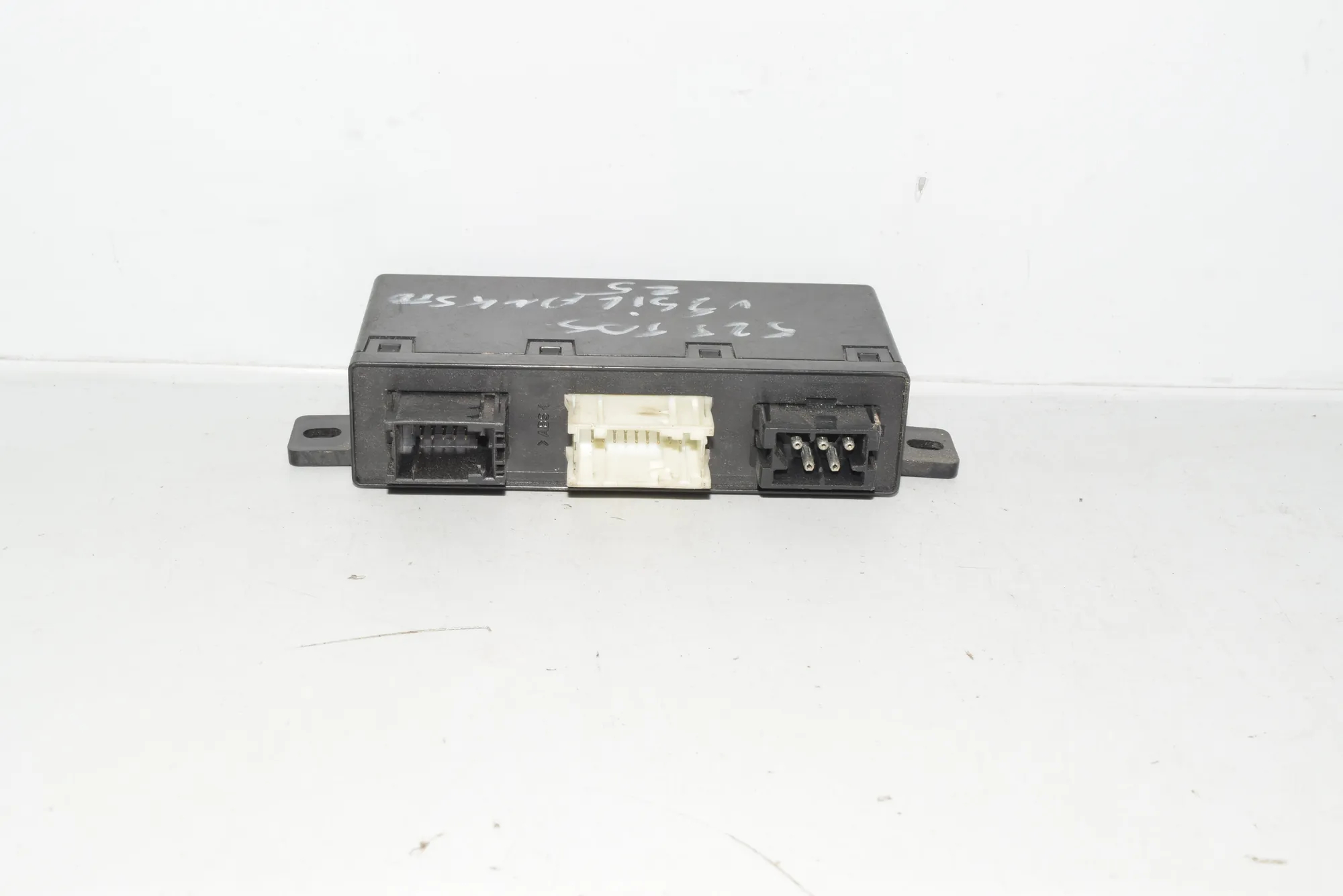 Front Right Door Control Unit – OEM 8376072 · BMW 5 (E39) BMW 5 (E39) 2000 – 3
