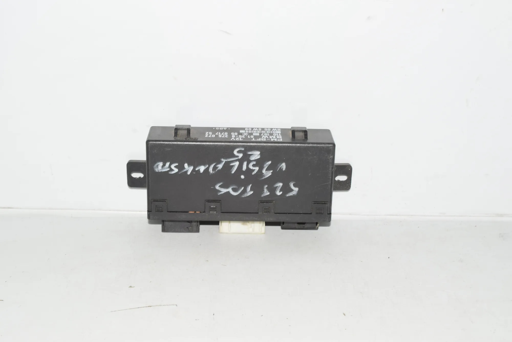 Front Right Door Control Unit – OEM 8376072 · BMW 5 (E39) BMW 5 (E39) 2000