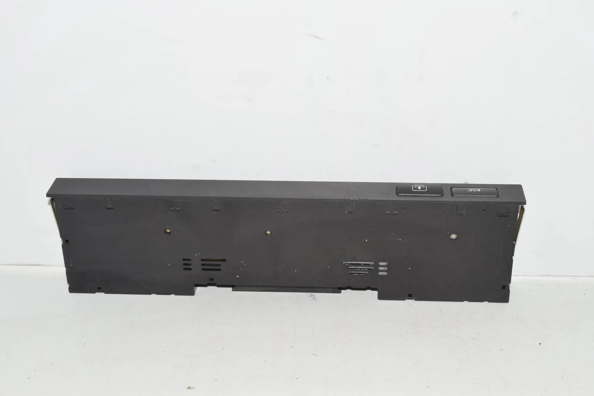 Button Switch Panel – OEM 8373711 · BMW 5 (E39) BMW 5 (E39) 2000 – 3