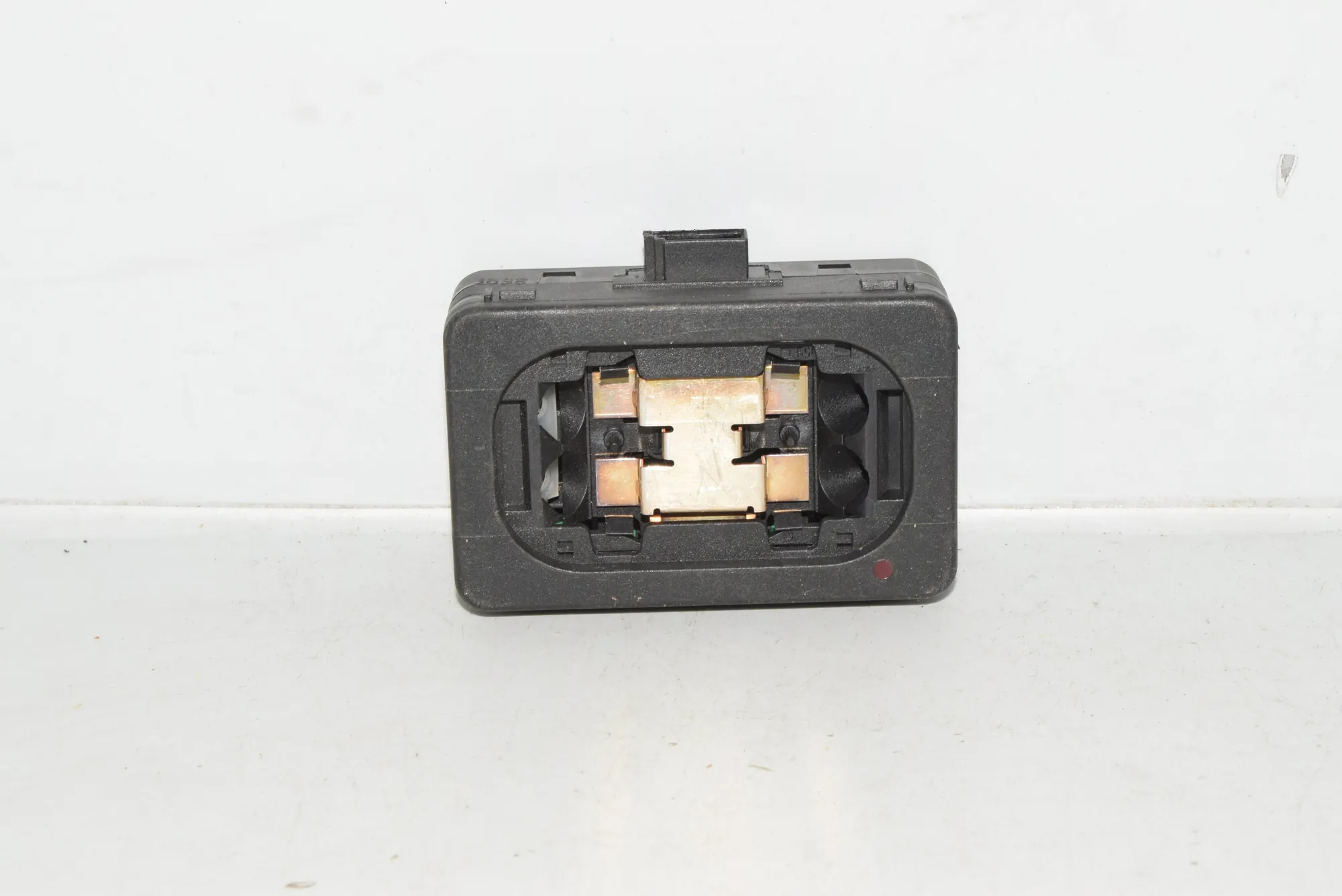 Rain Sensor – OEM 8382468 · BMW 5 (E39) BMW 5 (E39) 2000 – 3