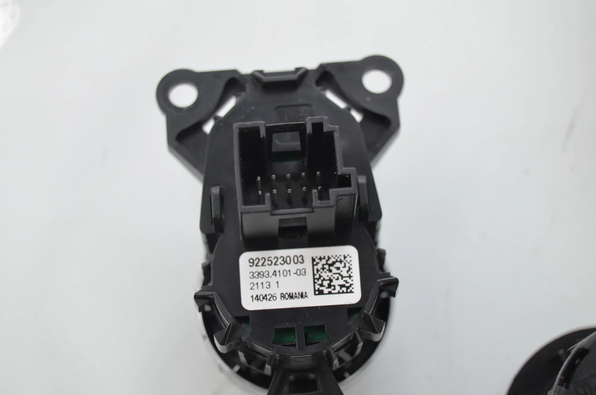 Switches – OEM 9225230 · BMW 5 Touring (F11) 530 d 2012 – 6