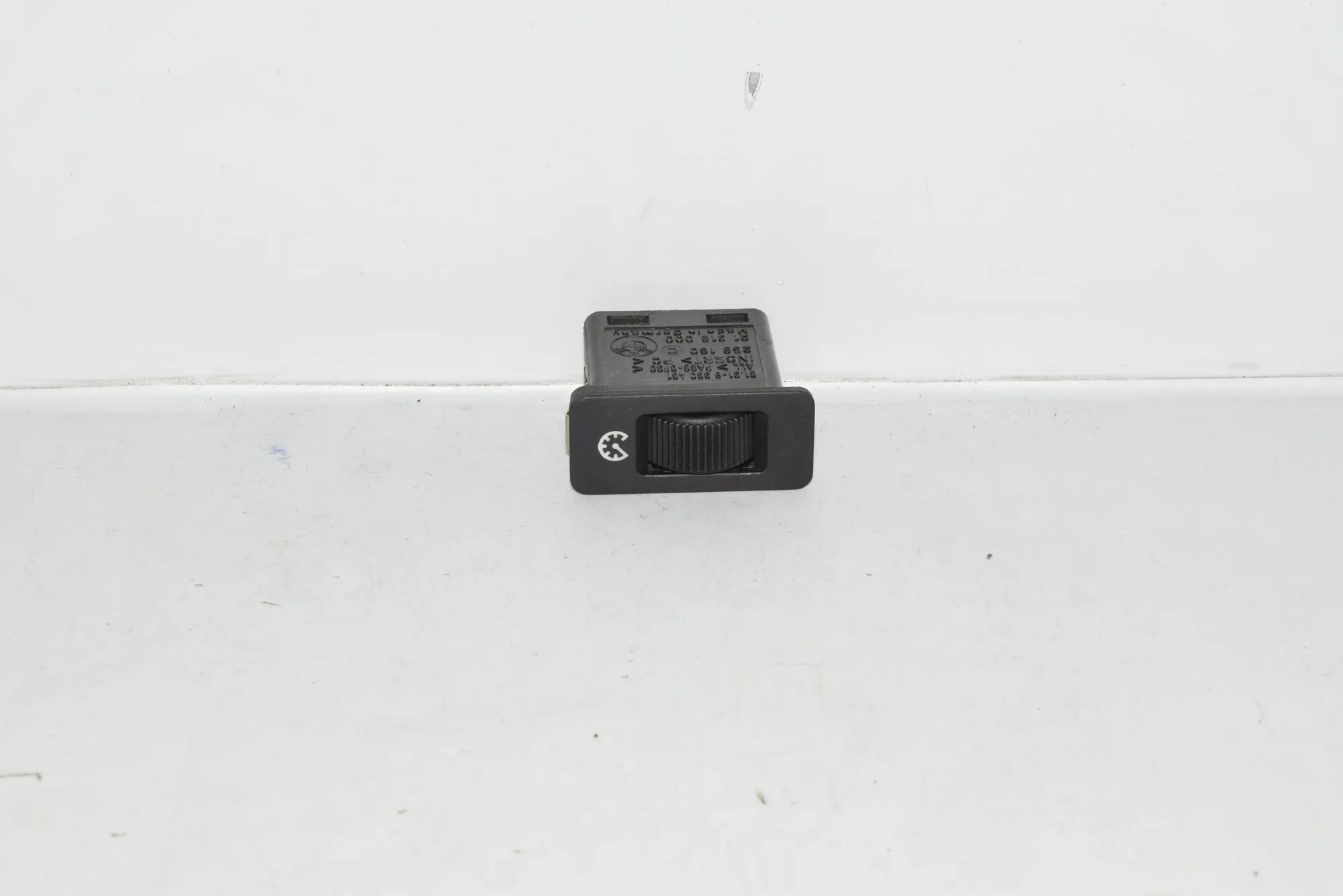 Switches – OEM 8360461 · BMW 5 (E39) BMW 5 (E39) 2000 – 2