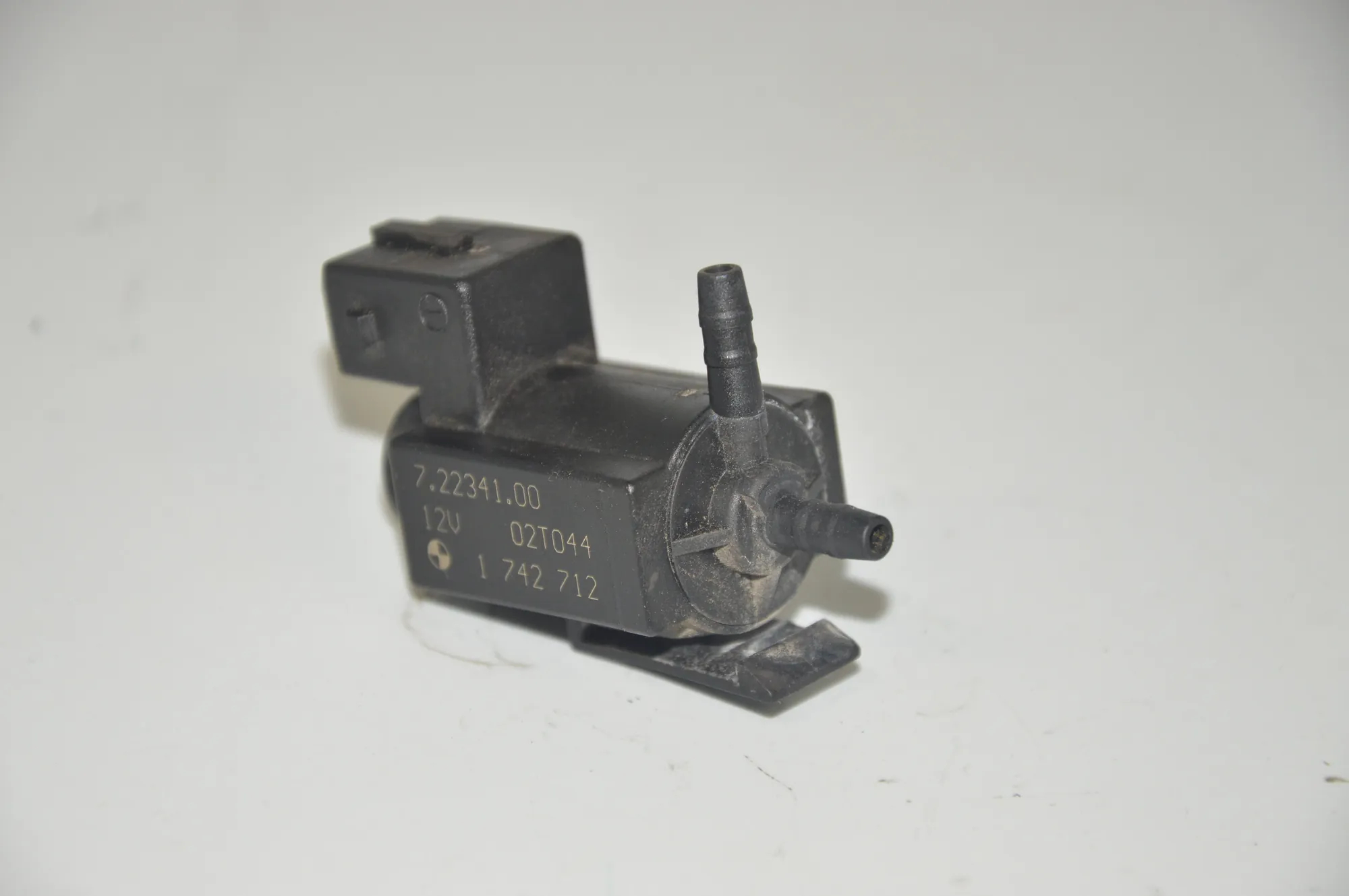Solenoid Valve – OEM 1742712 · BMW 5 Touring (E39) 530 d 2002