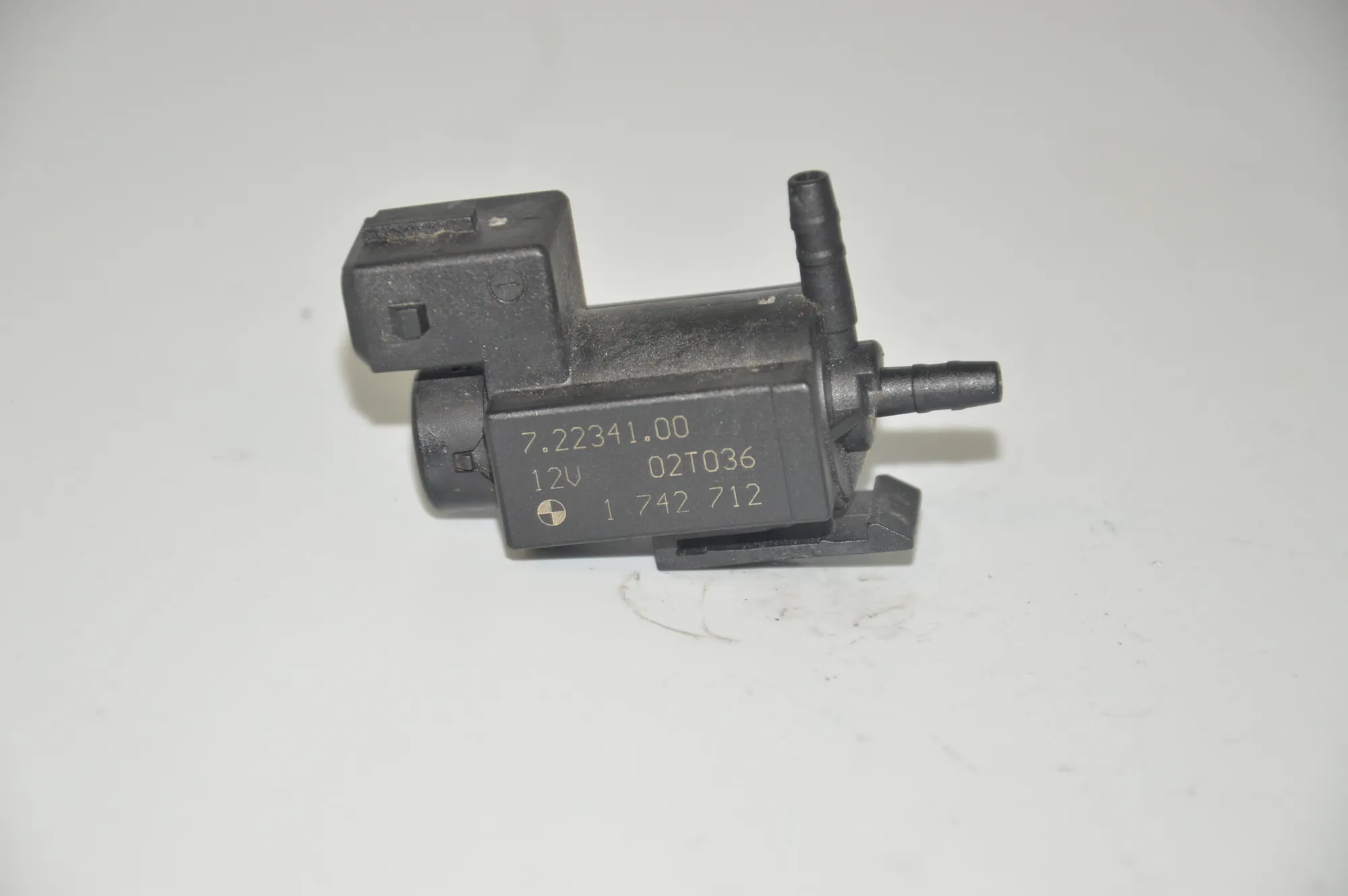 Solenoid Valve – OEM 1742712 · BMW 5 Touring (E39) 530 d 2002 – 3