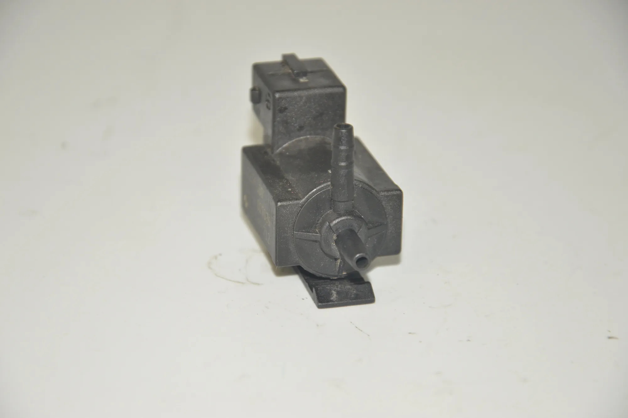Solenoid Valve – OEM 1742712 · BMW 5 Touring (E39) 530 d 2002