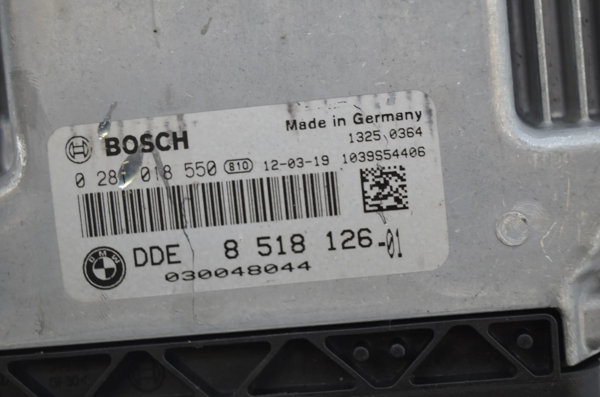 Engine Ignition ECU Set – OEM 8518126 · BMW 5 Touring (F11) 530 d 2012 – 8