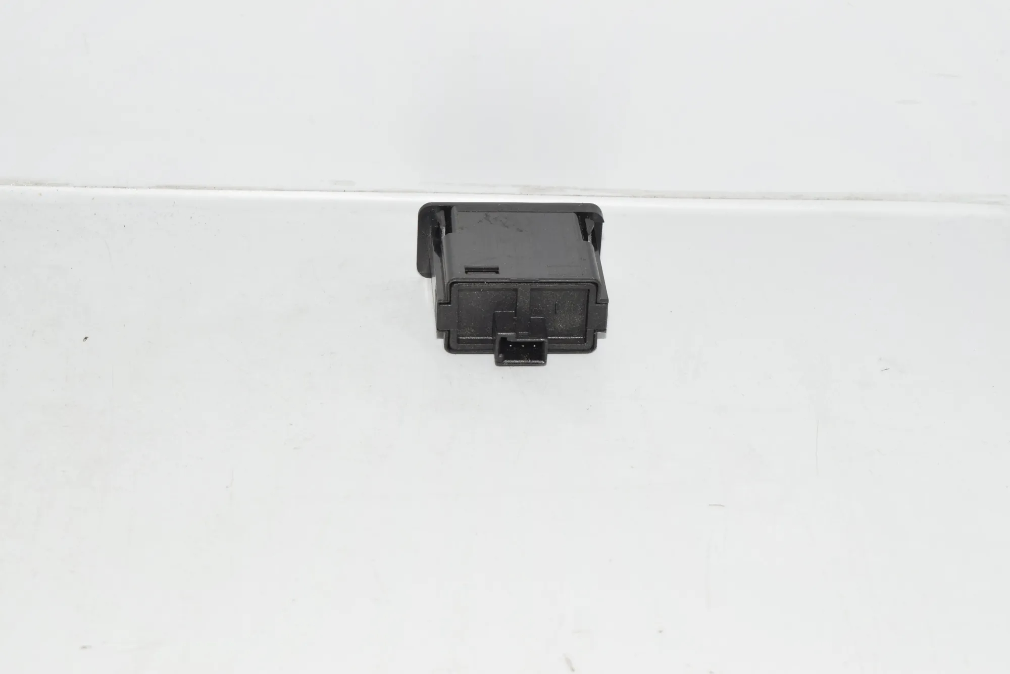 Switches – OEM 8360460 · BMW 5 (E39) BMW 5 (E39) 2000 – 3