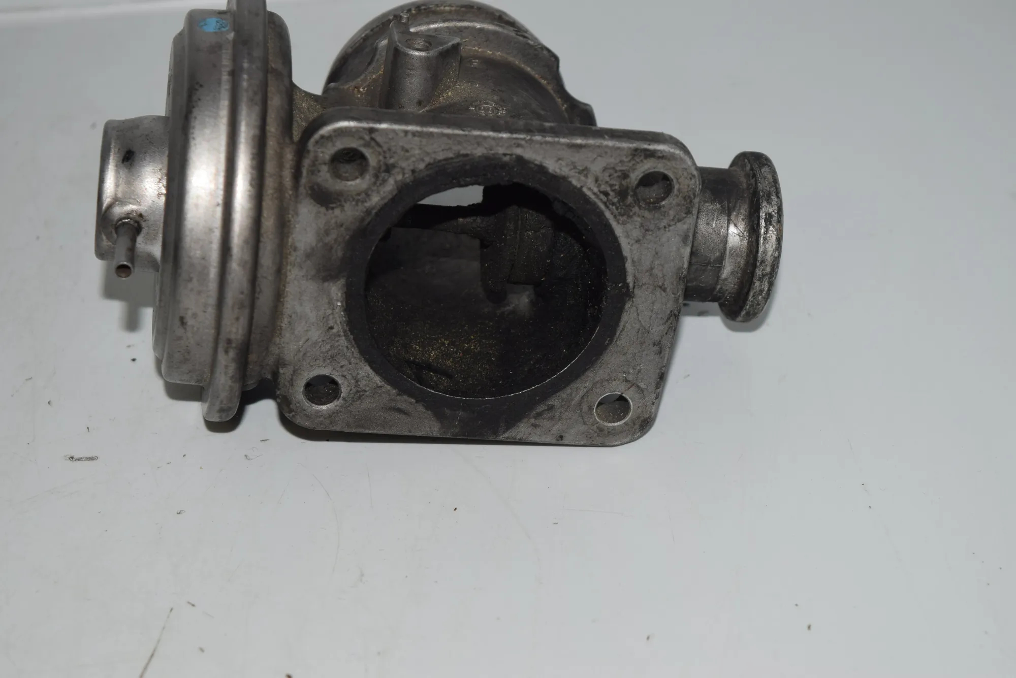 EGR Valve – OEM 7785452 · BMW 5 (E39) BMW 5 (E39) 2000 – 3