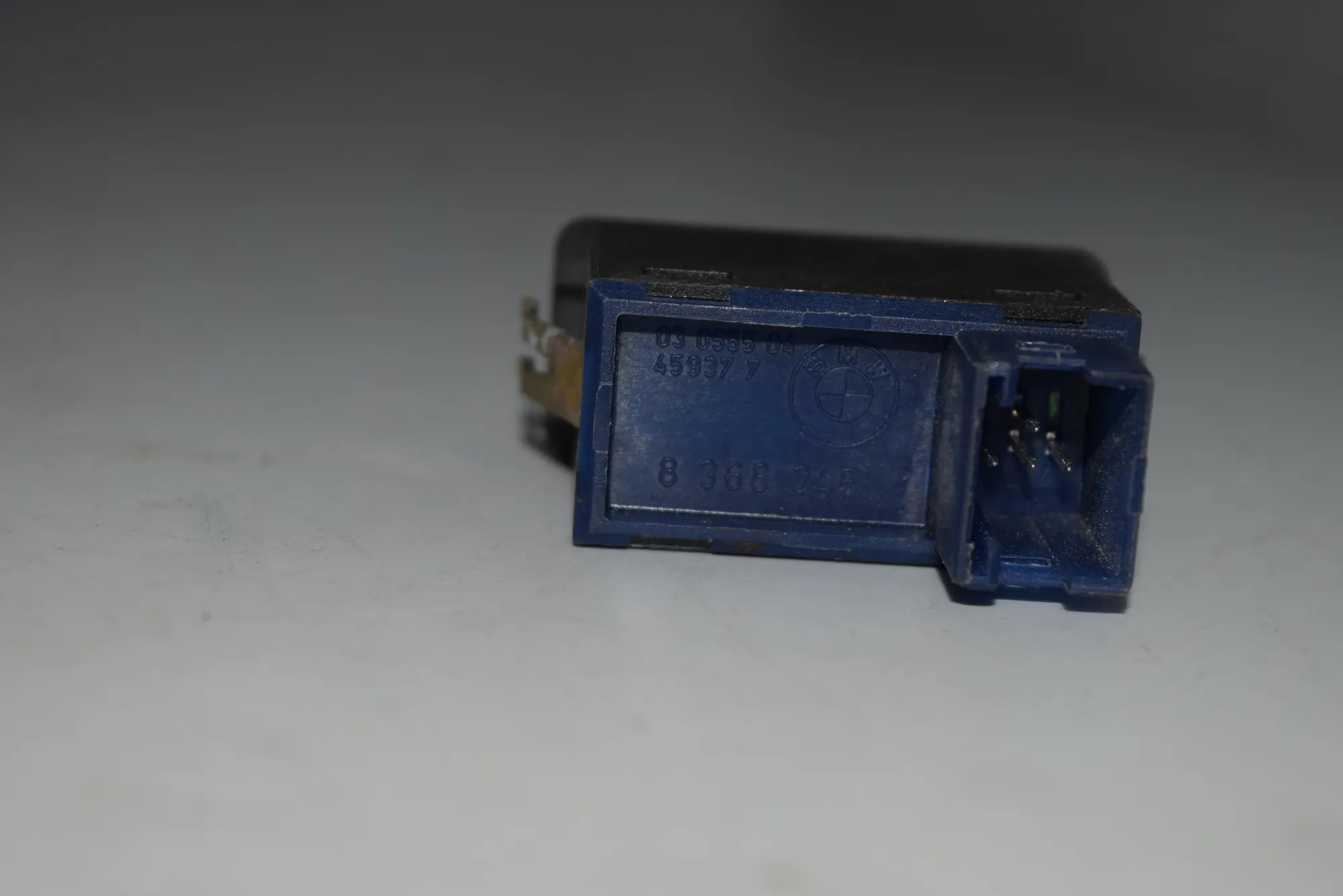 Switches – OEM 8368345 · BMW X5 (E53) BMW X5 (E53) 2002 – 4