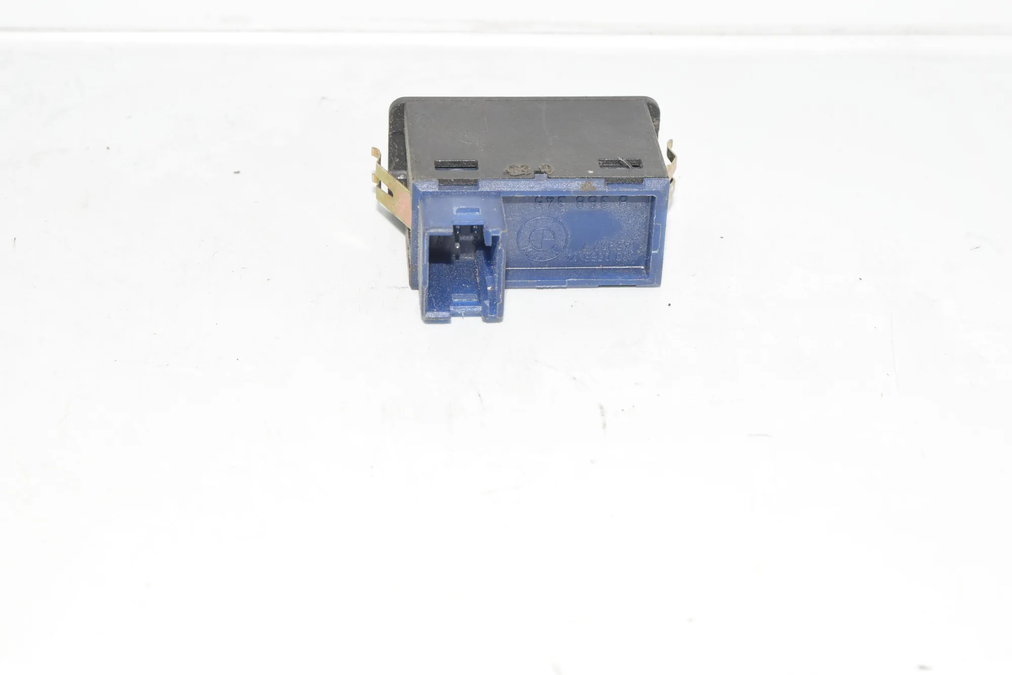 Switches – OEM 8368345 · BMW X5 (E53) BMW X5 (E53) 2002 – 2