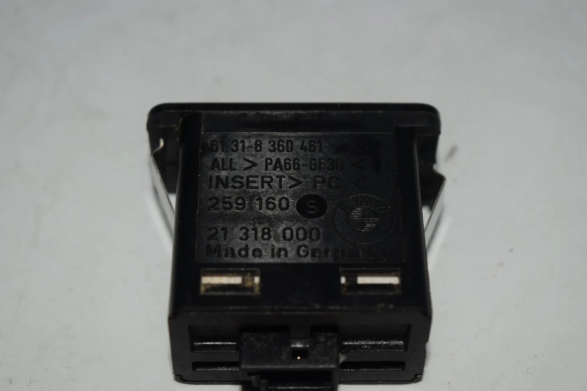Switches – OEM 8360461 · BMW 5 (E39) BMW 5 (E39) 2000 – 3