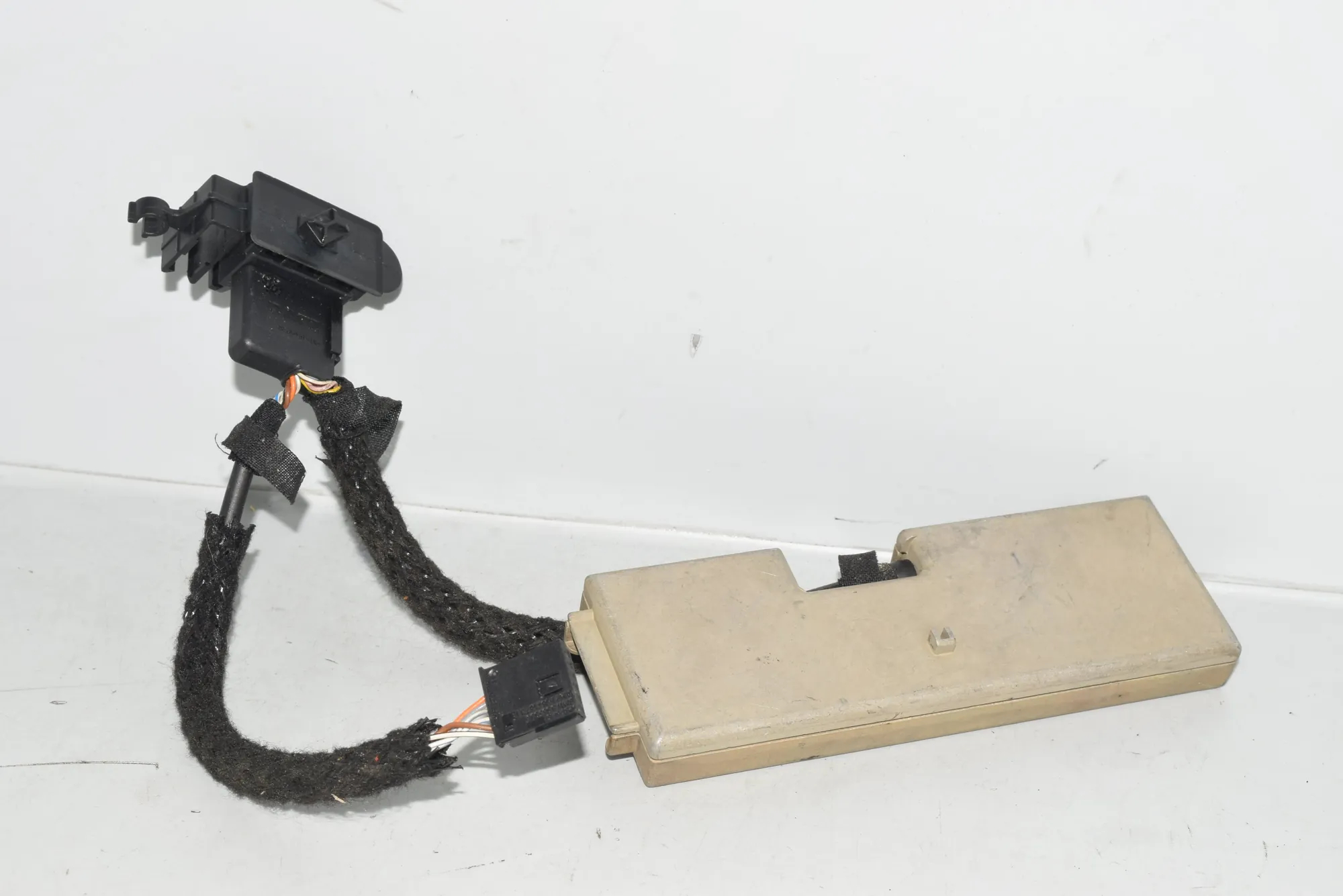 Other Control Units – OEM 6900254 · BMW 5 (E39) BMW 5 (E39) 2000 – 2