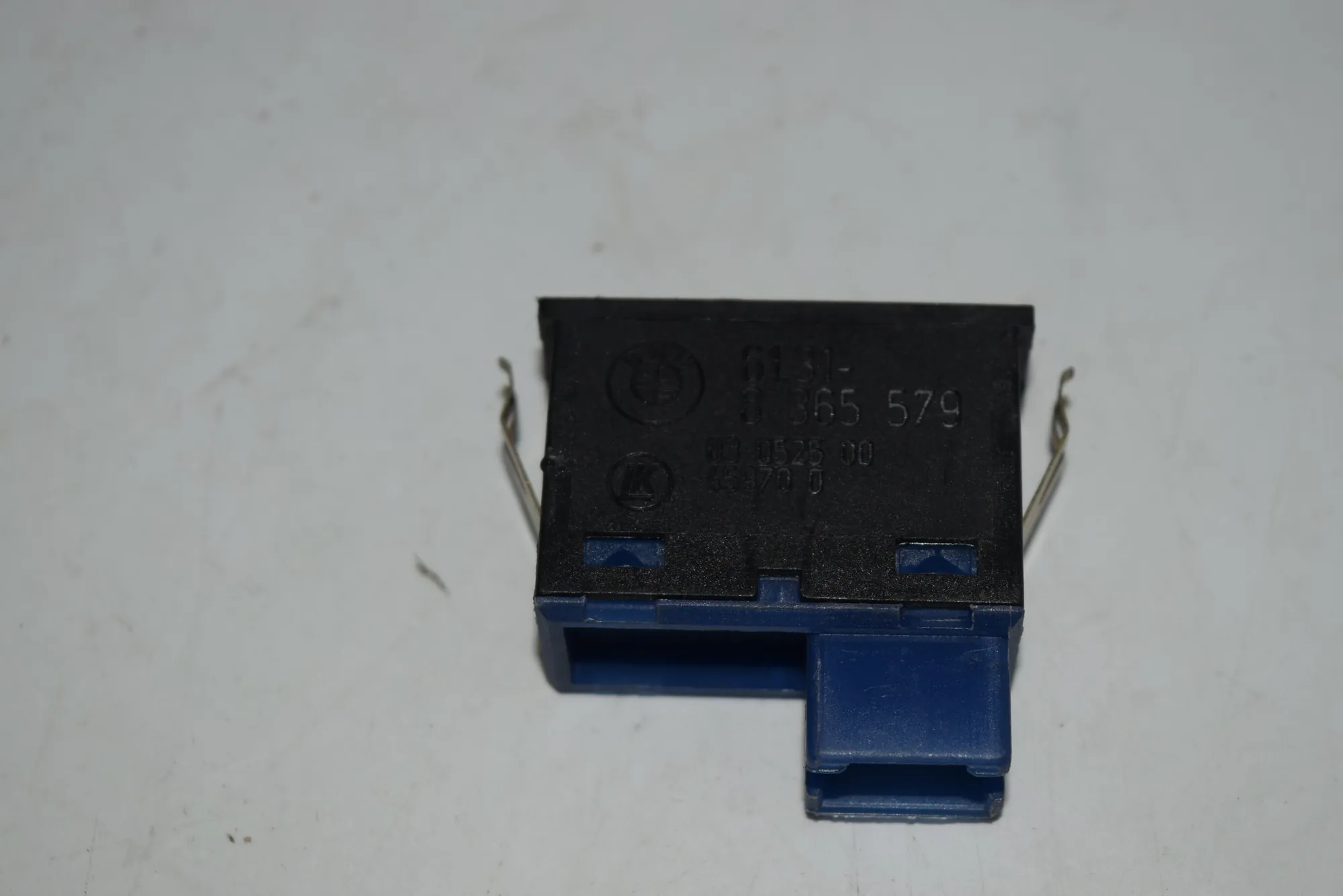 Switches – OEM 8365579 · BMW 5 (E39) BMW 5 (E39) 2000 – 3