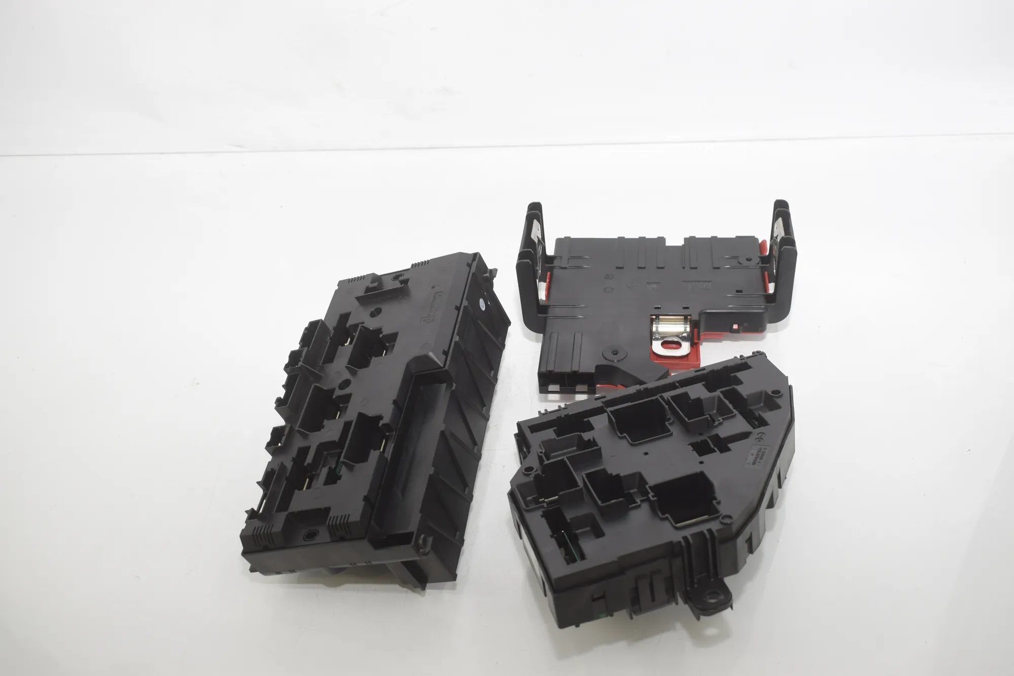 Fuse Box – OEM 9240490 · BMW 5 Touring (F11) 530 d 2012 – 4