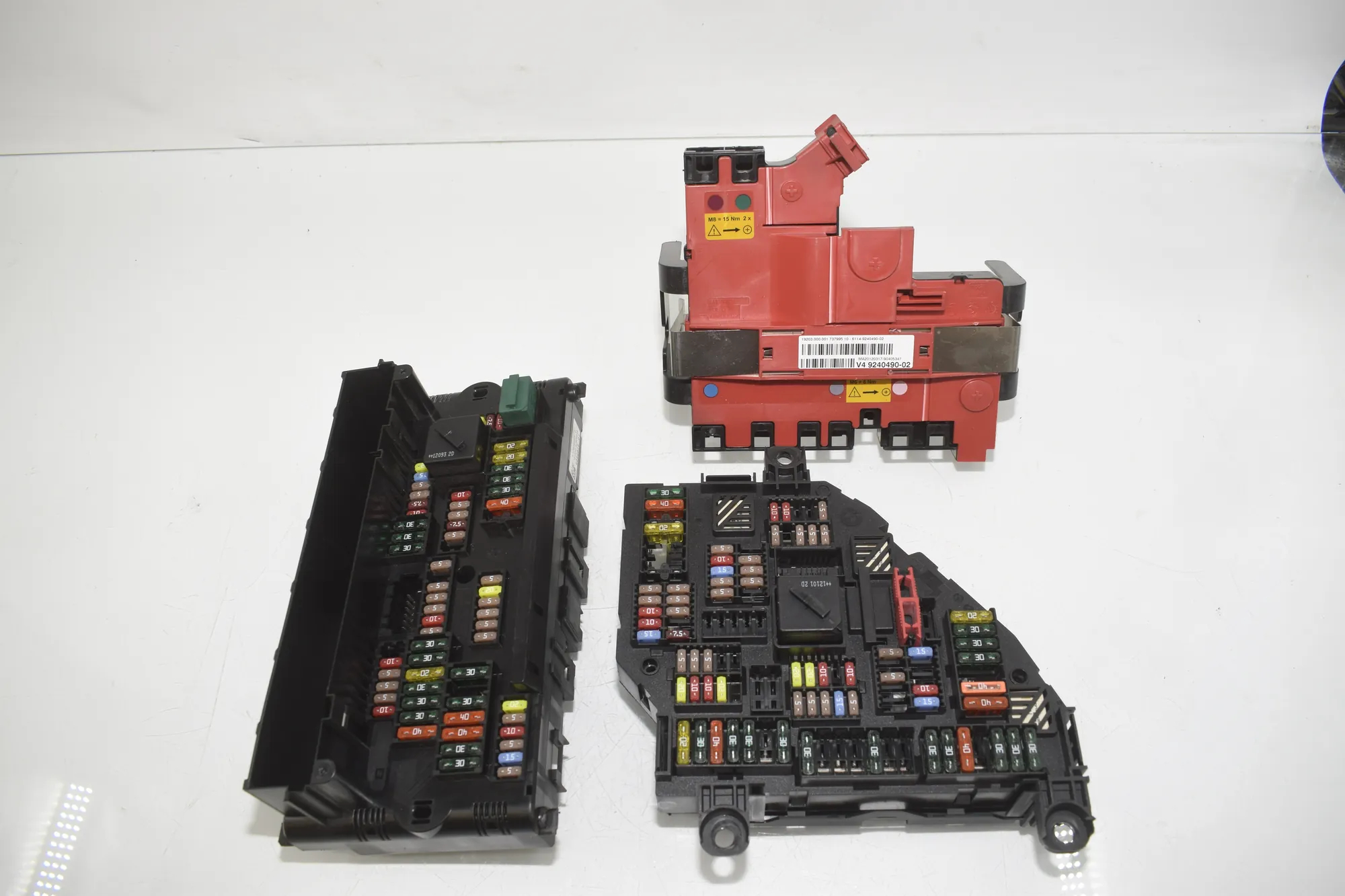 Fuse Box – OEM 9240490 · BMW 5 Touring (F11) 530 d 2012 – 2