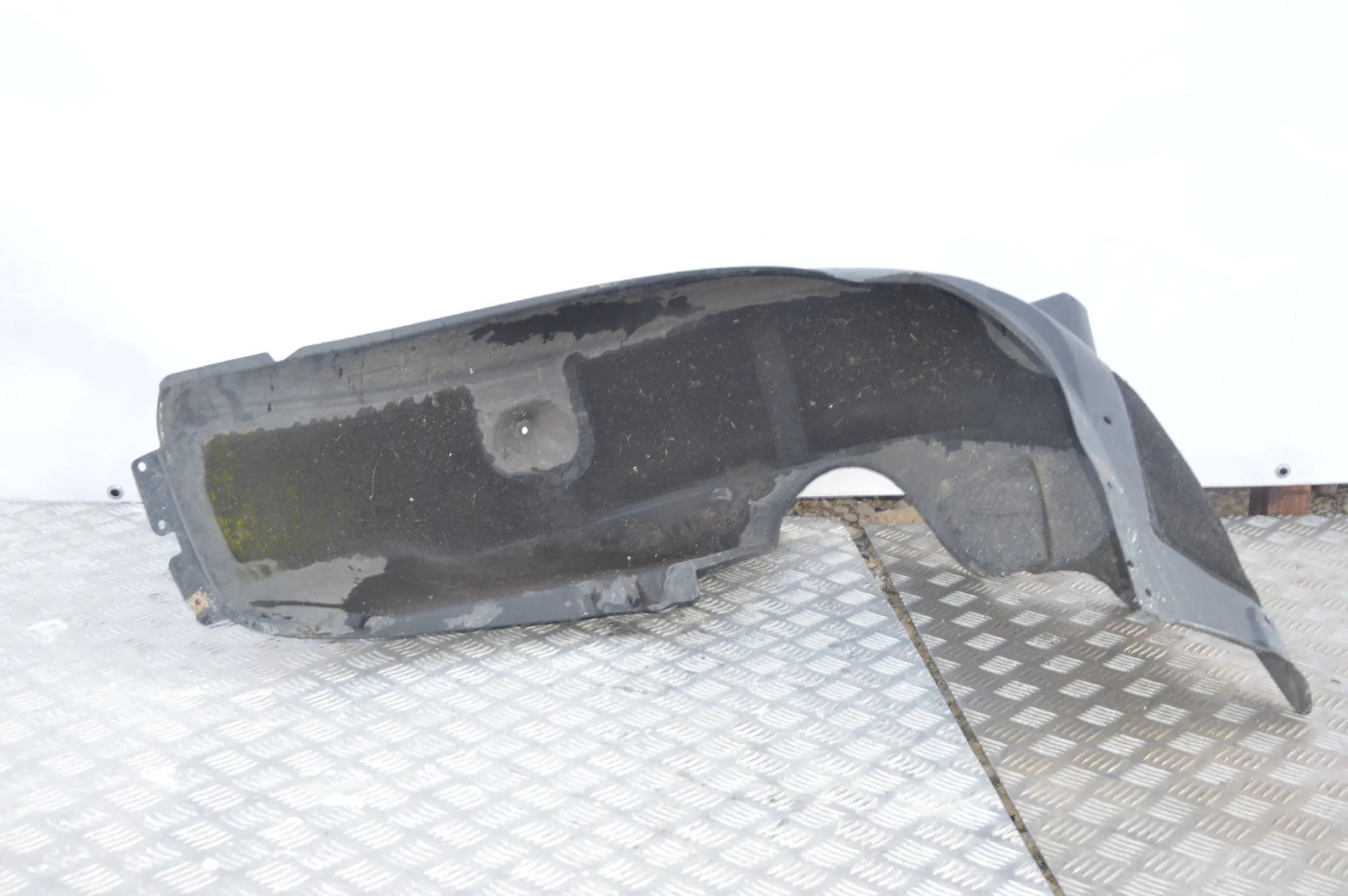 Rear Left Arch Liner – OEM 7896623 · BMW 5 (E60) BMW 5 (E60) 2003
