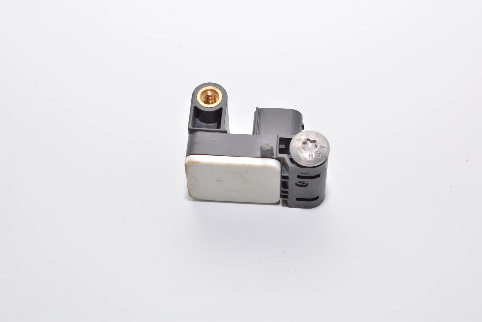 Front Left Impact Sensor – OEM 6911003 · BMW 1 (E87) BMW 1 (E87) 2010 – 3