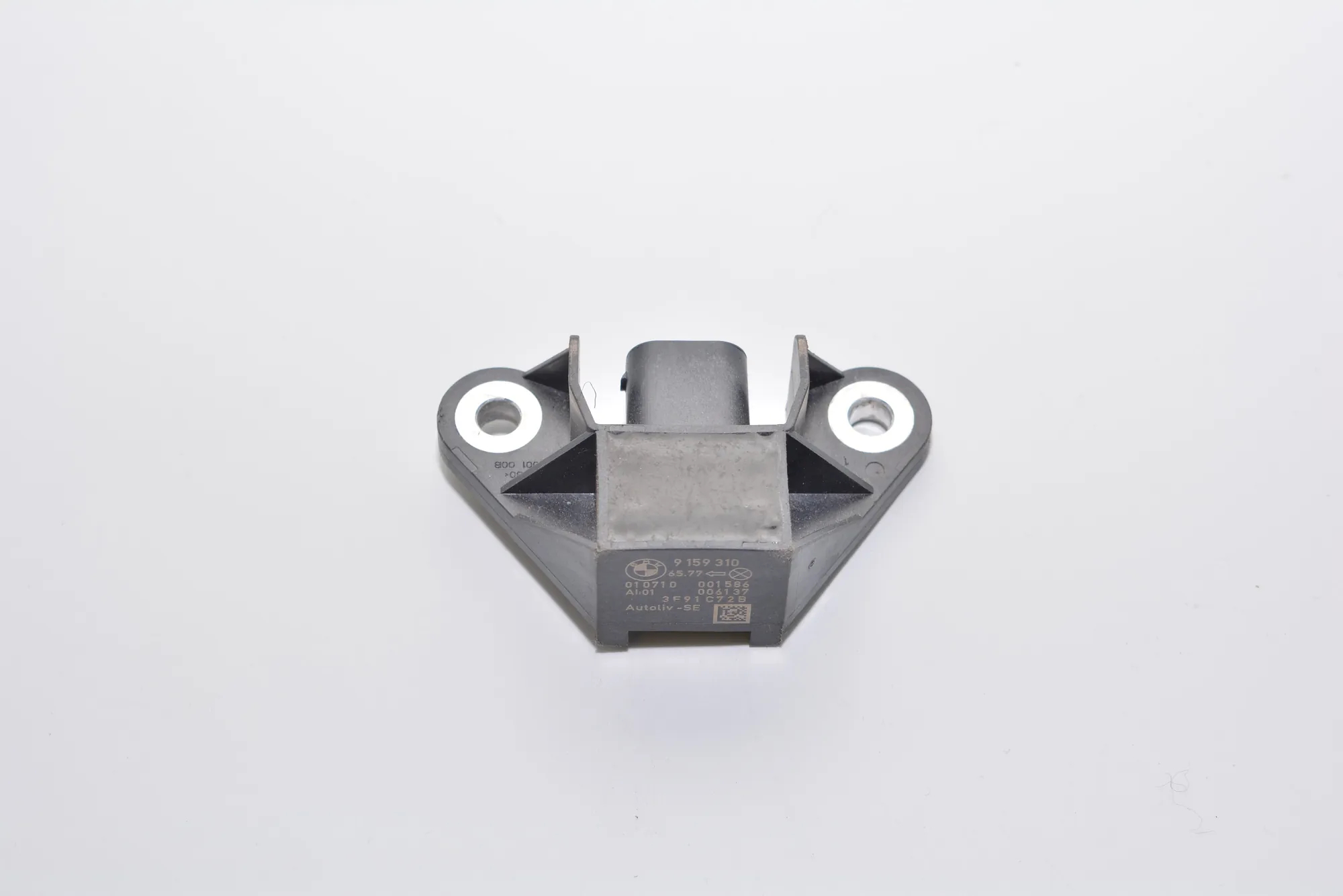 Rear Right Impact Sensor – OEM 9159310 · BMW 7 (F01, F02) BMW 7 (F01, F02) 2012