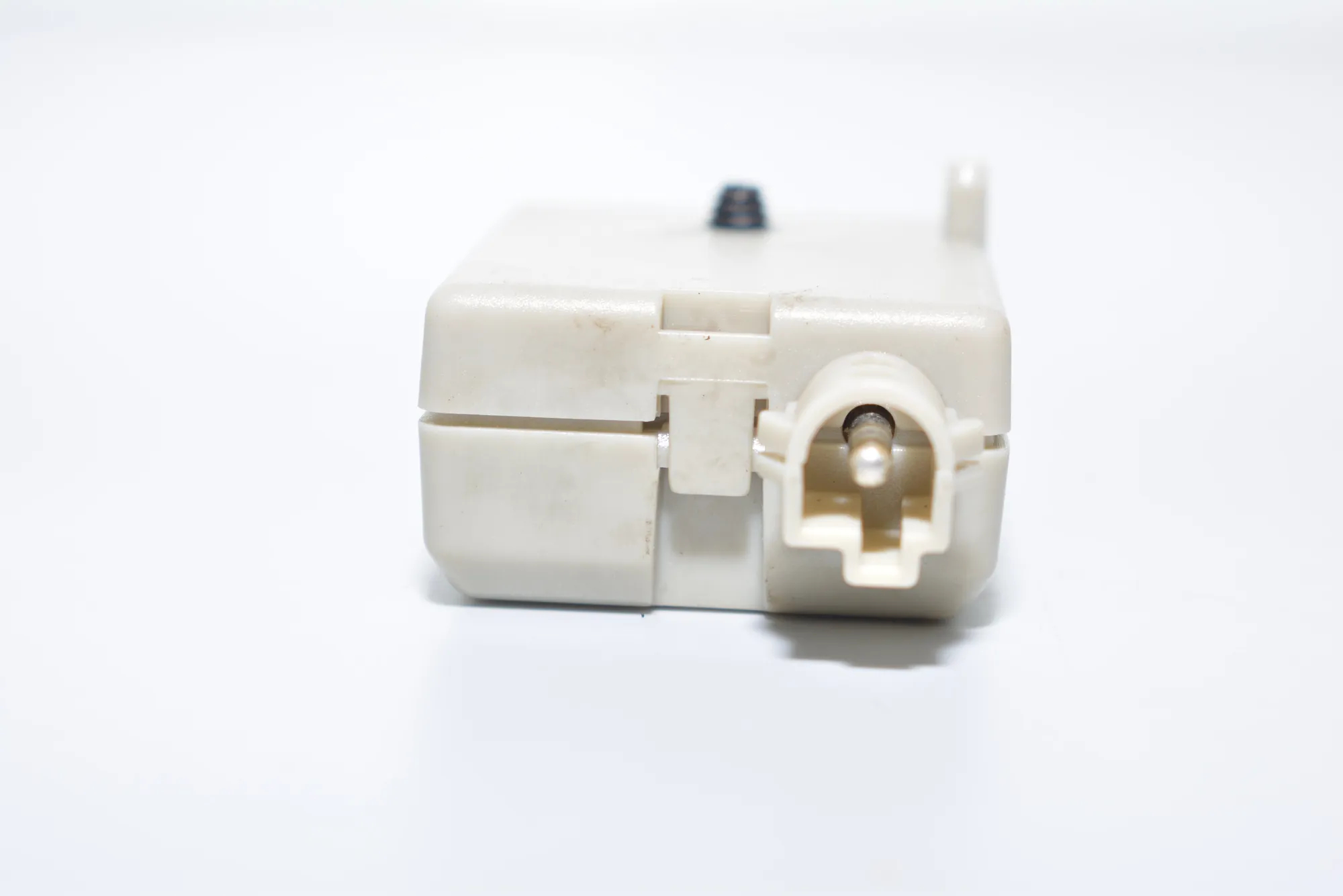 Antenna – OEM 9118262 · BMW 7 (F01, F02) BMW 7 (F01, F02) 2011 – 3