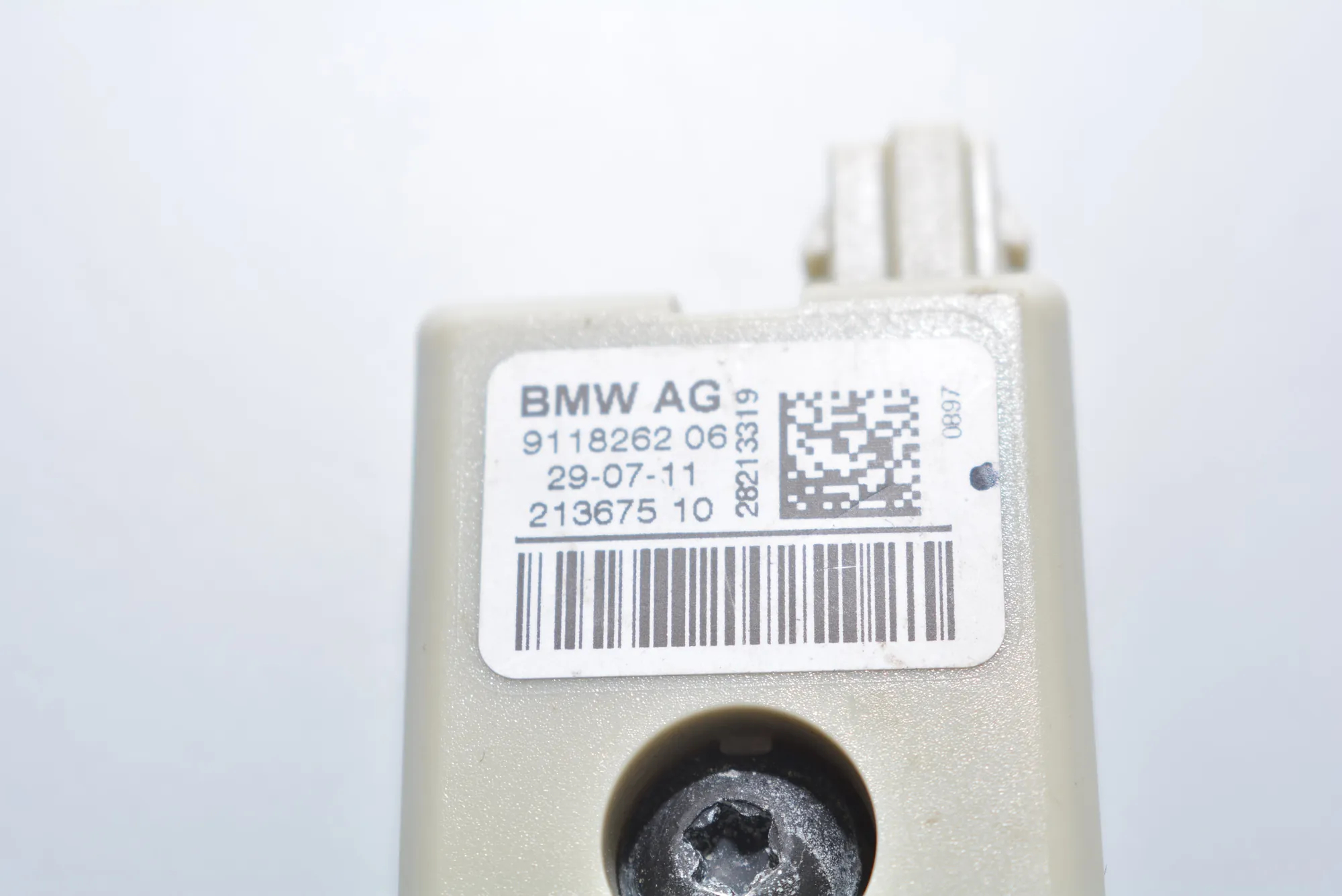 Antenna – OEM 9118262 · BMW 7 (F01, F02) BMW 7 (F01, F02) 2011 – 4