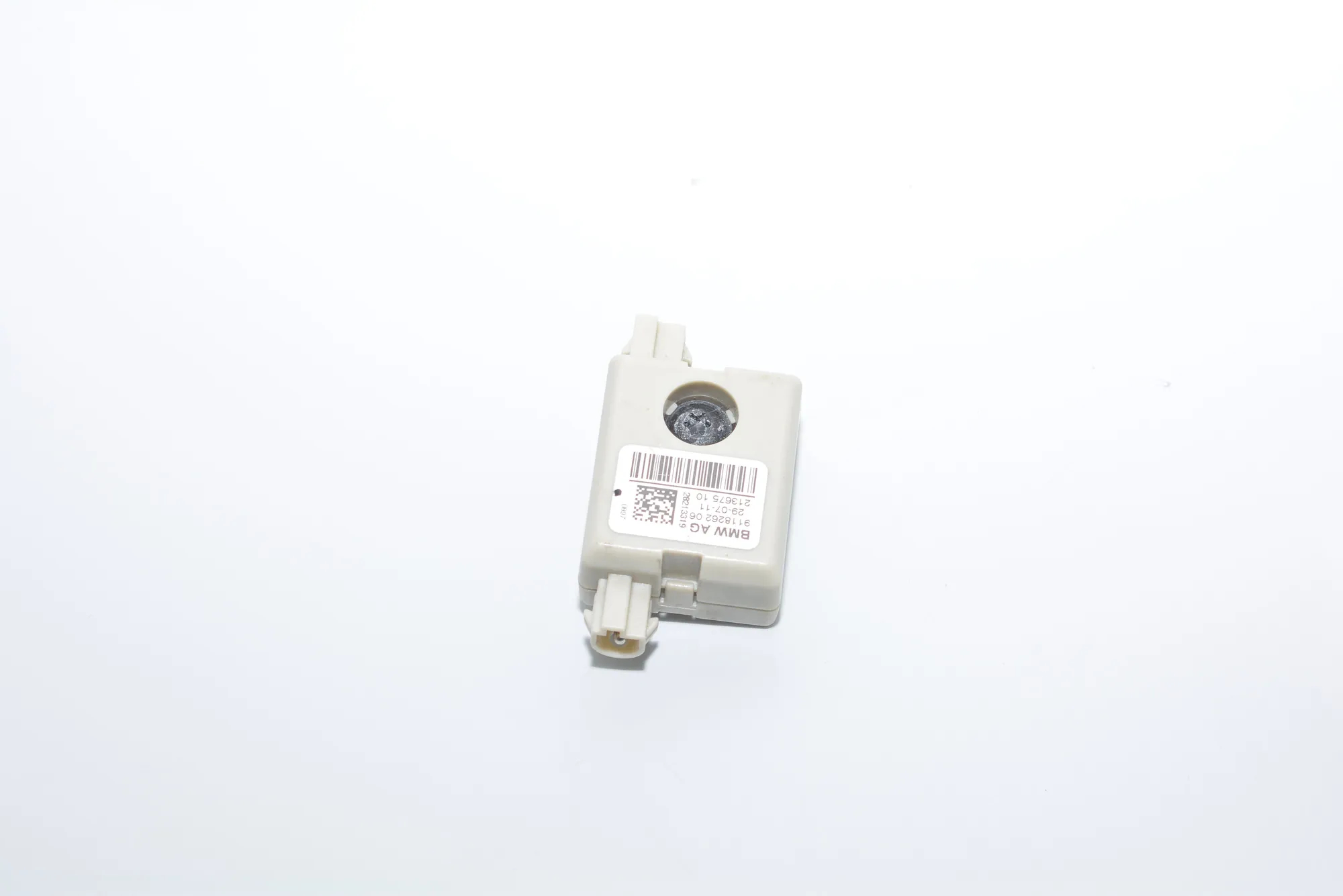Antenna – OEM 9118262 · BMW 7 (F01, F02) BMW 7 (F01, F02) 2011
