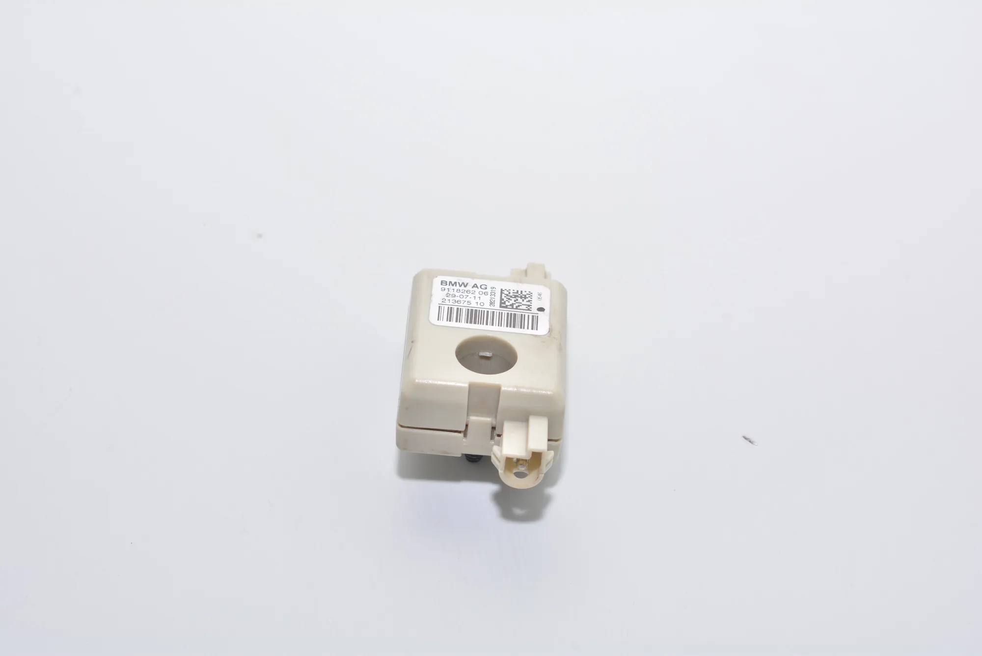 Antenna – OEM 9118262 · BMW 7 (F01, F02) BMW 7 (F01, F02) 2011 – 3