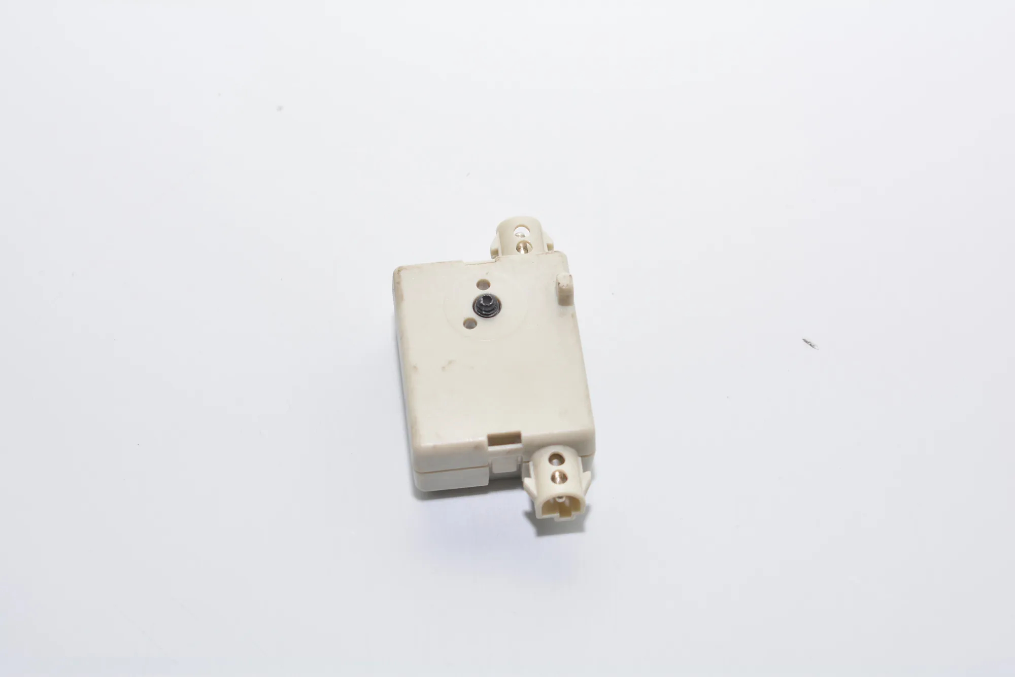 Antenna – OEM 9118262 · BMW 7 (F01, F02) BMW 7 (F01, F02) 2011