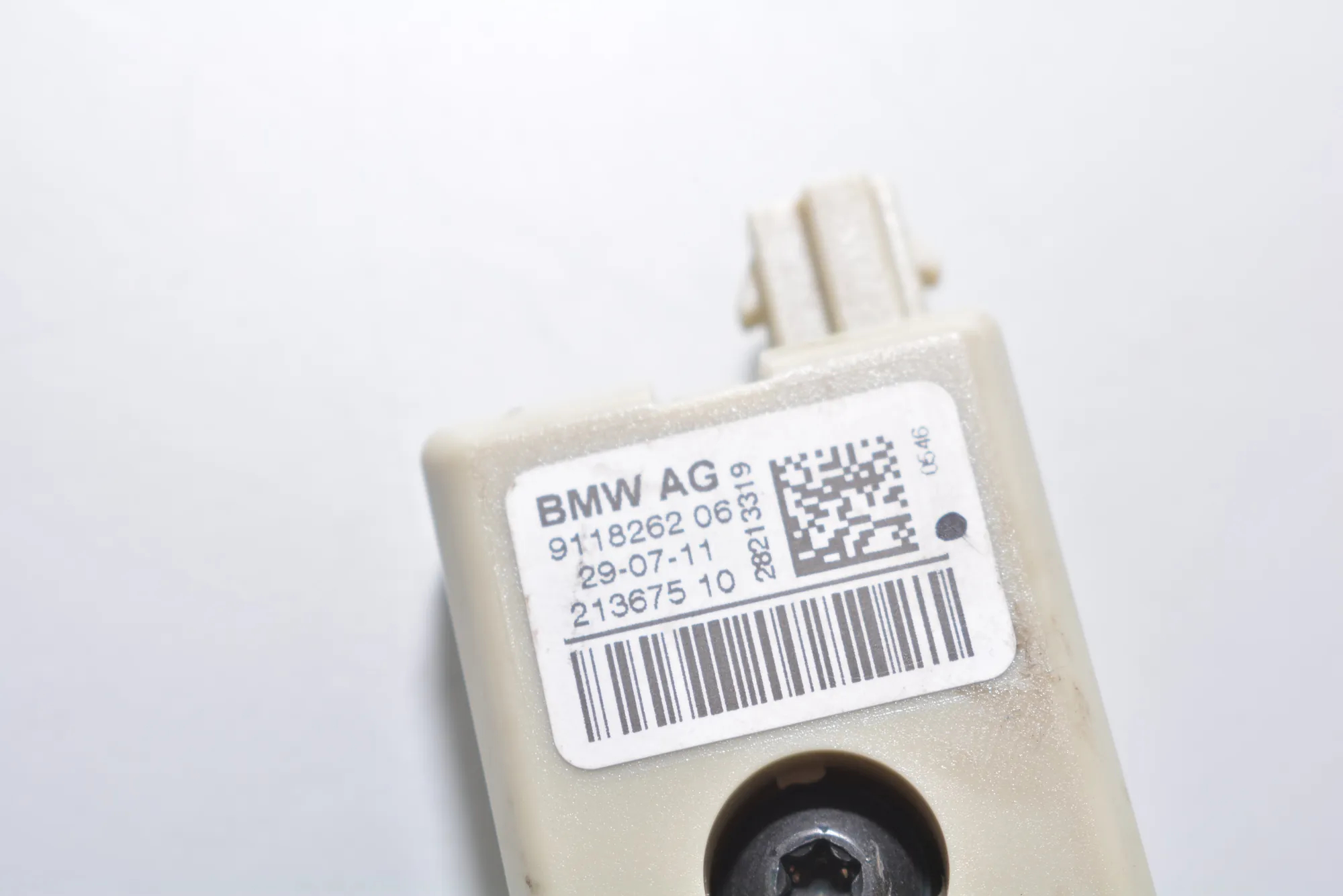 Antenna – OEM 9118262 · BMW 7 (F01, F02) BMW 7 (F01, F02) 2011 – 2