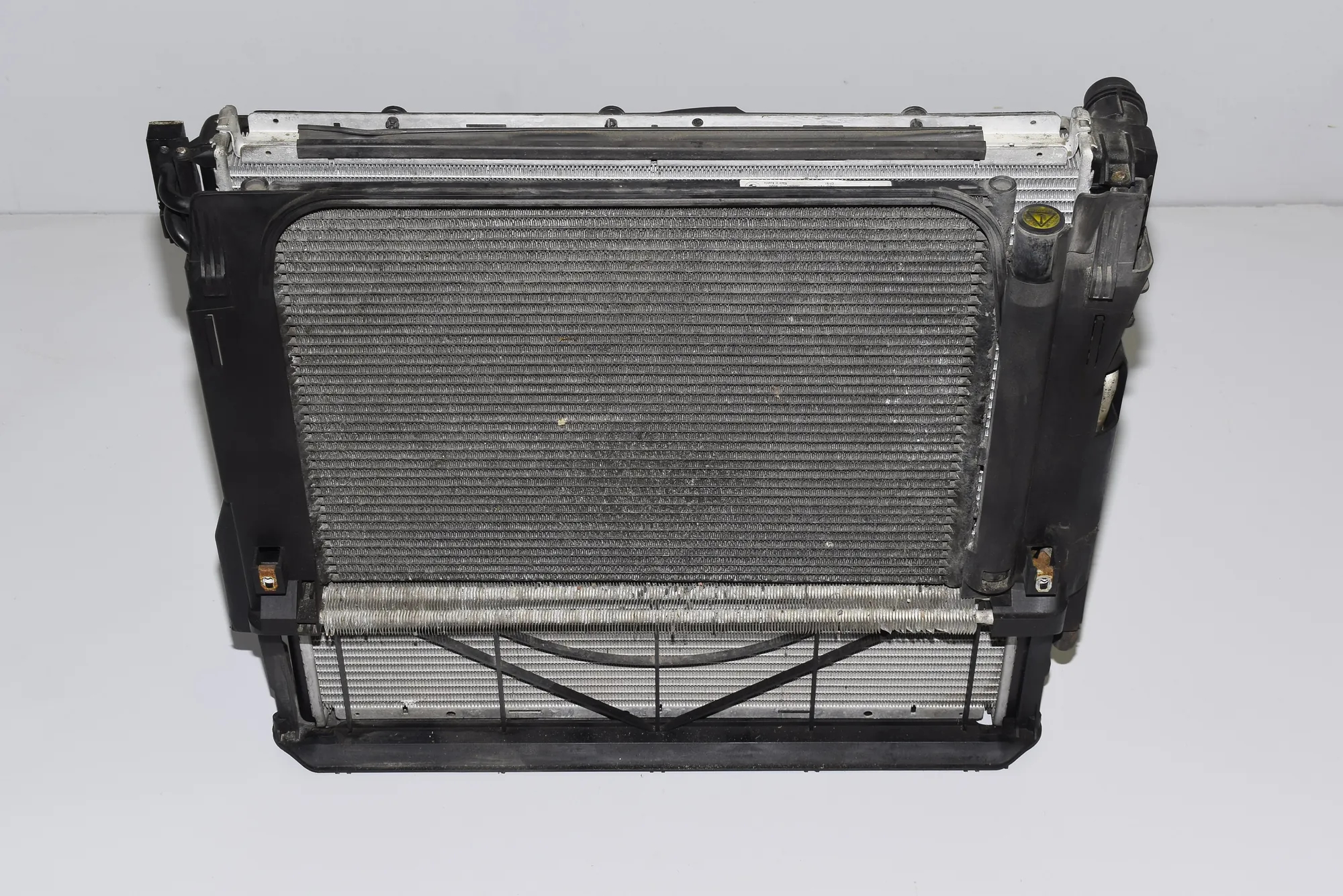 Radiator Pack Set – OEM 1439107 · BMW X5 (E53) 4.6 is 2002