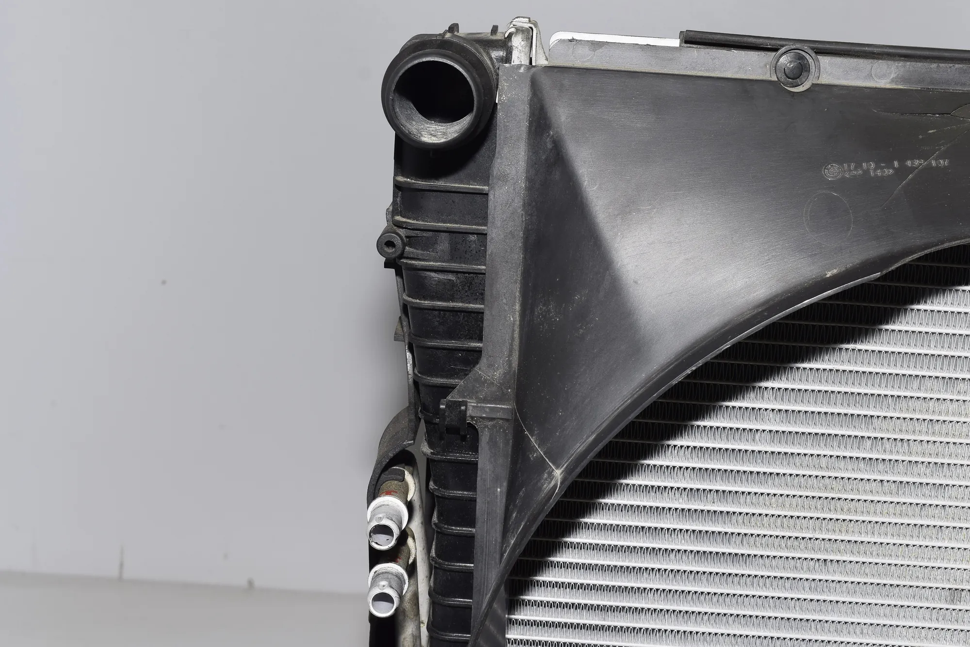 Radiator Pack Set – OEM 1439107 · BMW X5 (E53) 4.6 is 2002 – 7