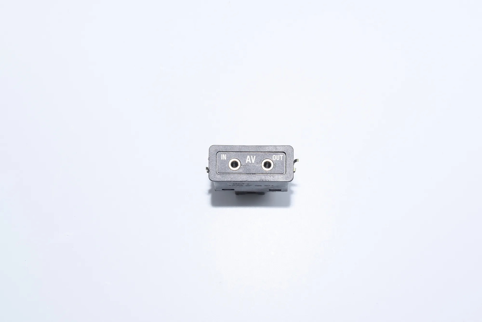 USB/AUX-In Socket Port – OEM 8368346 · BMW X5 (E53) 4.6 is 2002
