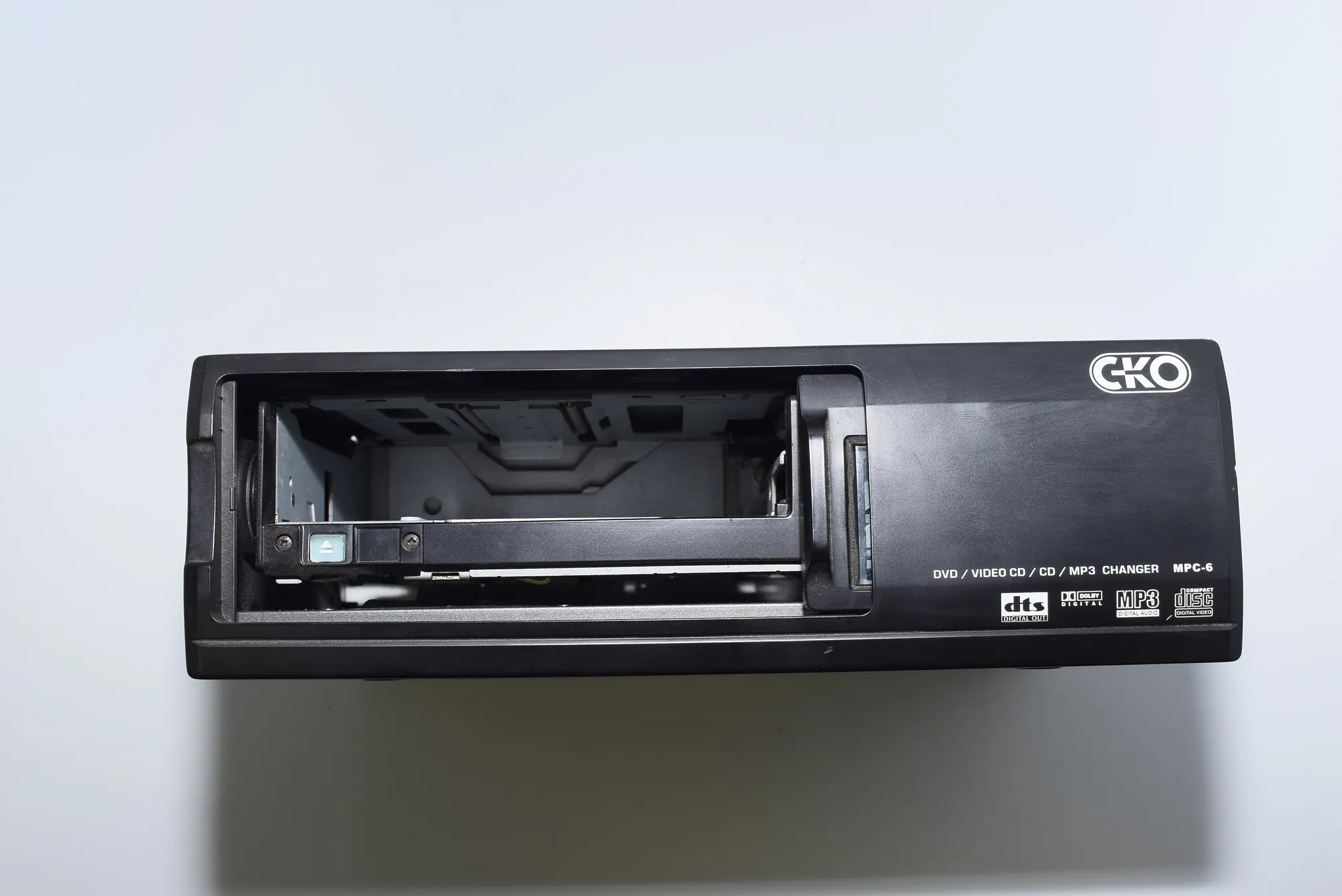 CD Changer – OEM NA · BMW X5 (E53) 4.6 is 2002 – 5