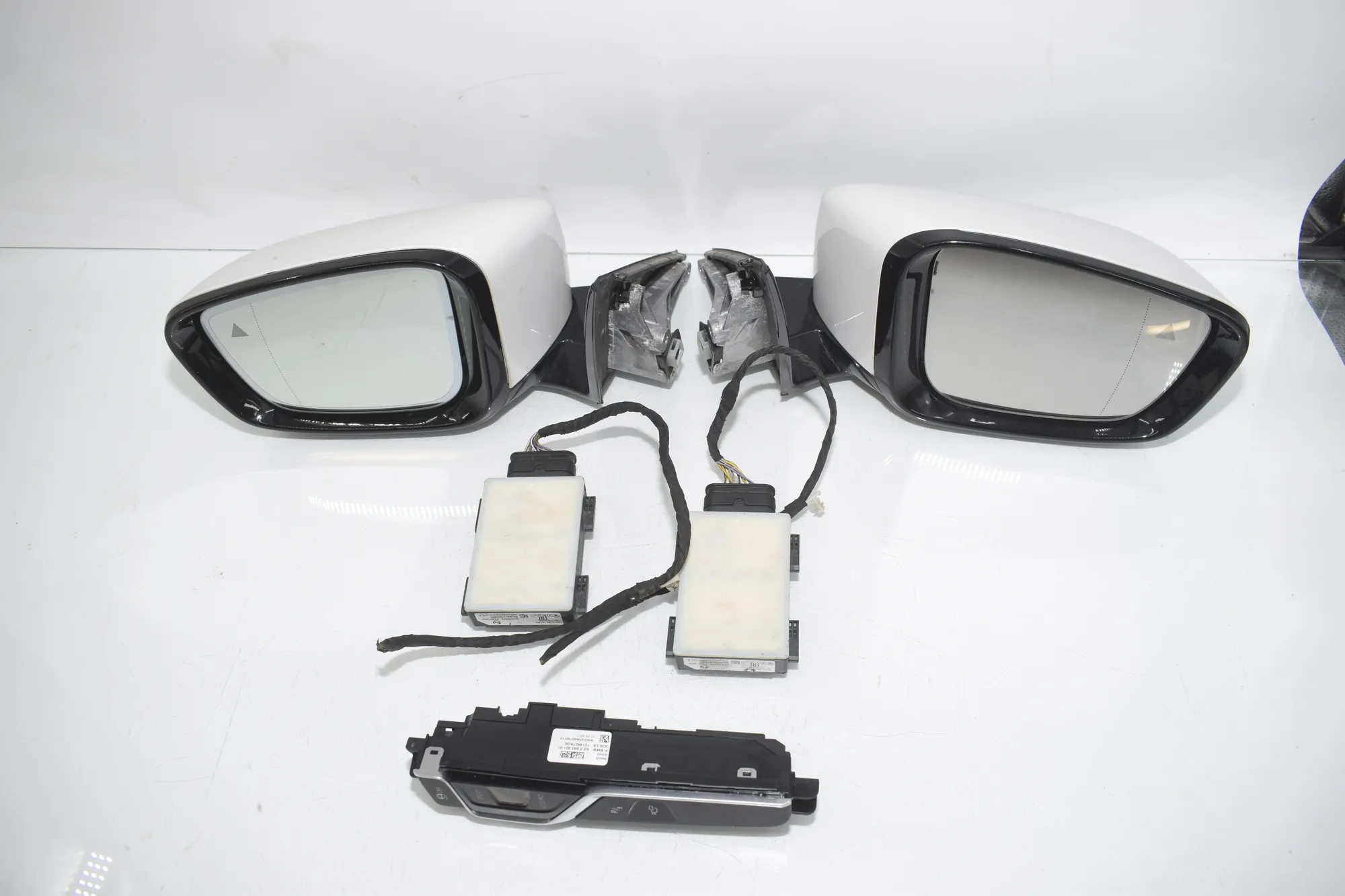 Wing Mirror Kit – OEM 6843921 · BMW 5 (G30) (2016 - -) 540 i 2017 – 2