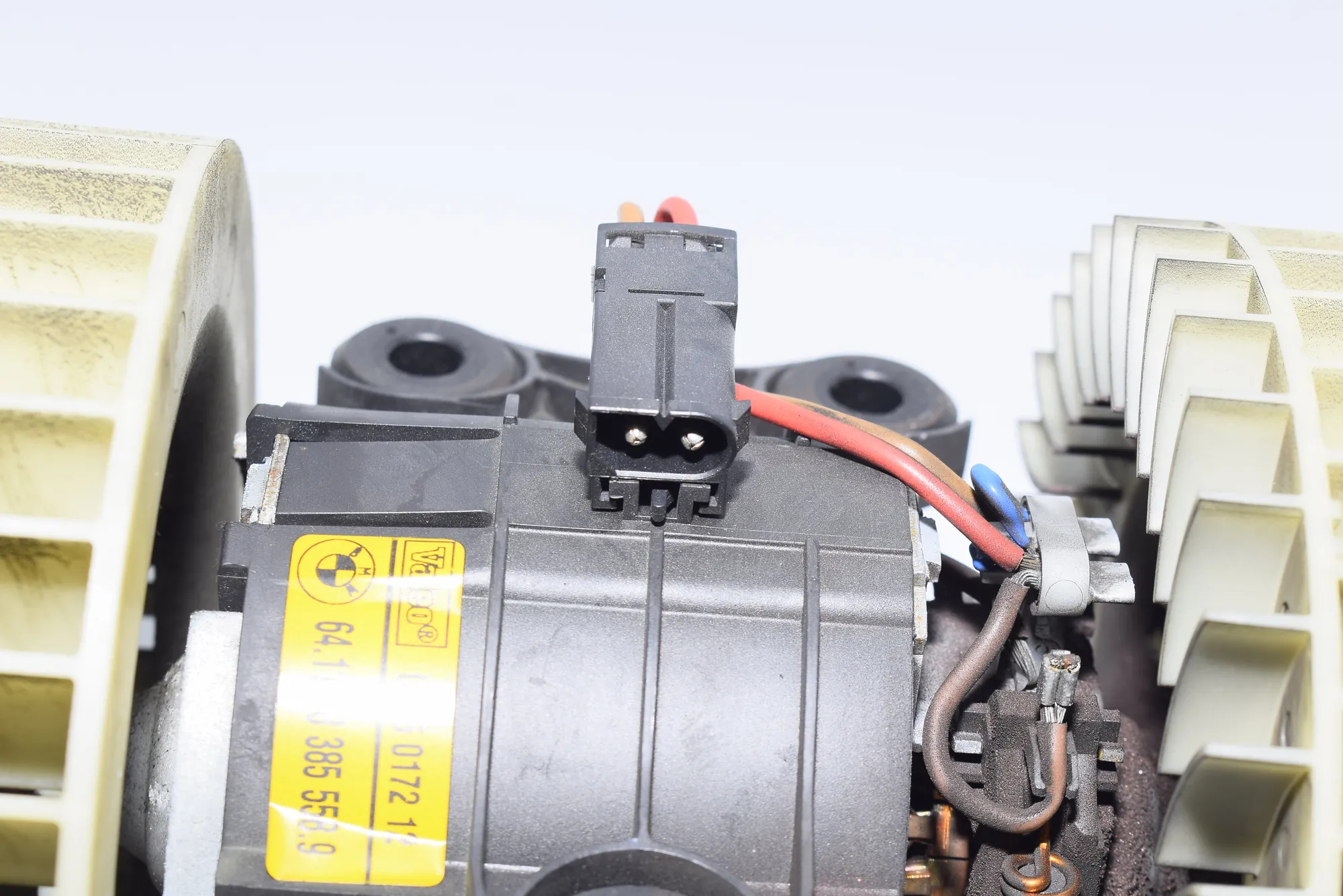 Heater Blower Fan – OEM 8385558 · BMW X5 (E53) 4.6 is 2002 – 3