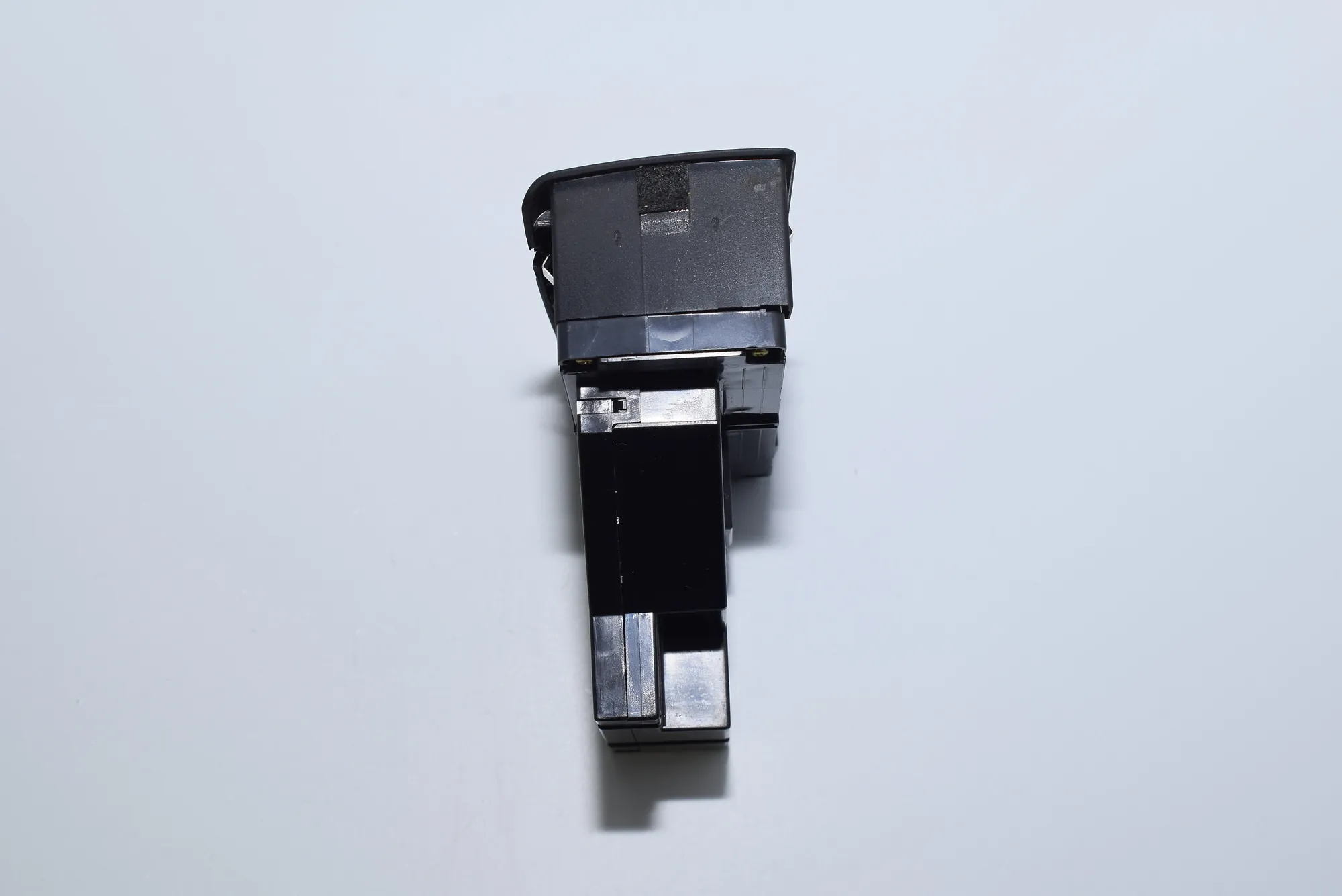 Front Left Door Window Switch – OEM 6925700 · BMW X5 (E53) 4.6 is 2002 – 4