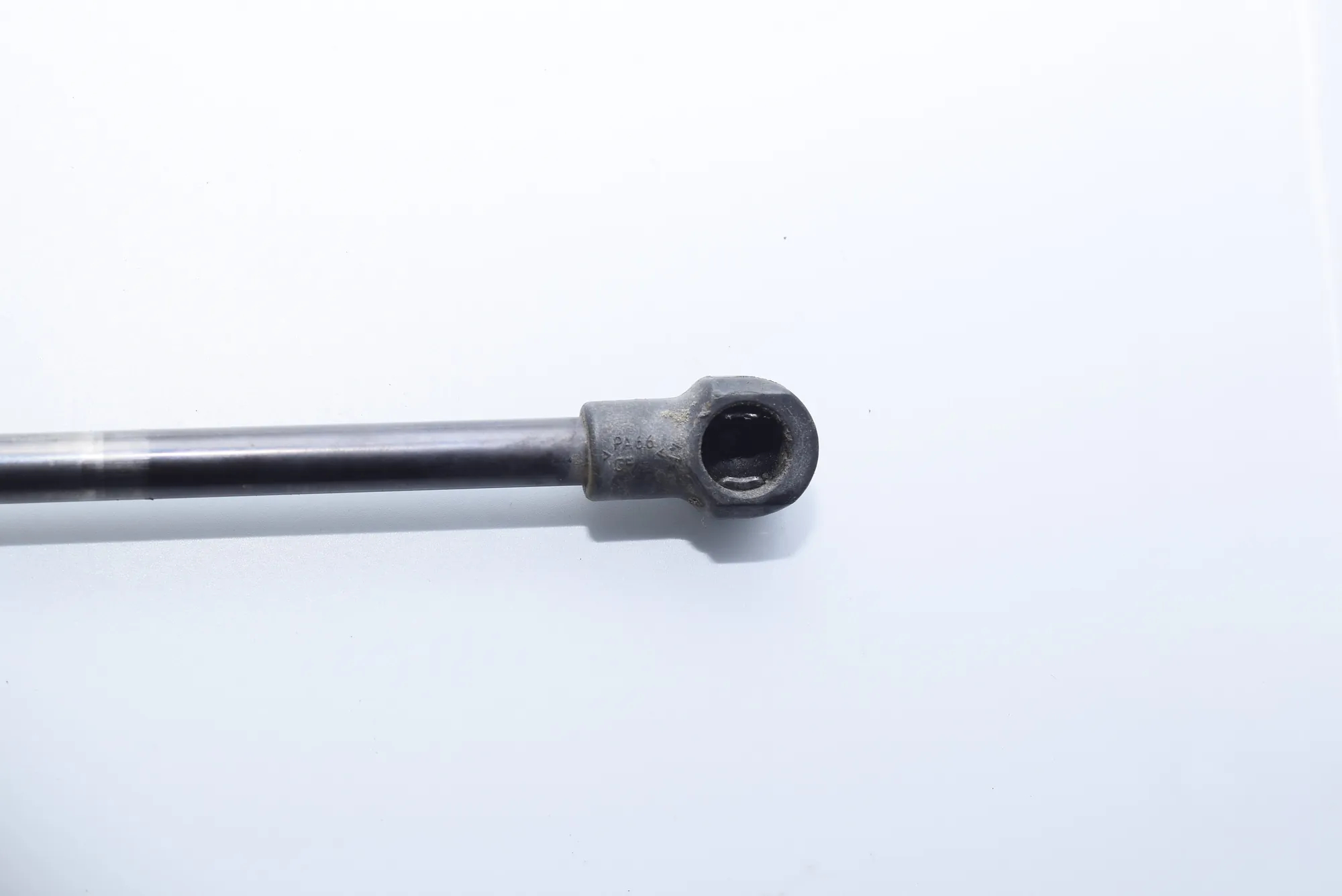 Left Side Tailgate Gas Strut – OEM 8402405 · BMW X5 (E53) 4.6 is 2002 – 4