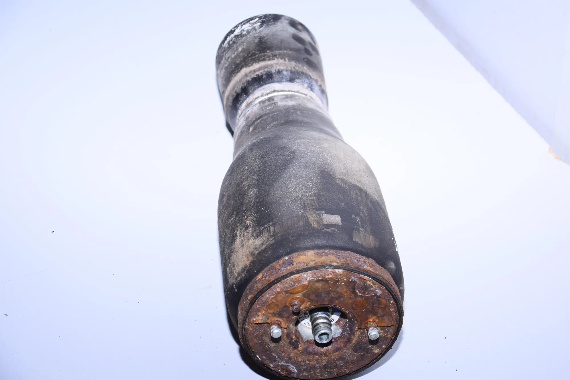 Rear Right Air Suspension Spring Bag – OEM 1095580 · BMW X5 (E53) 4.8 is 2004 – 2