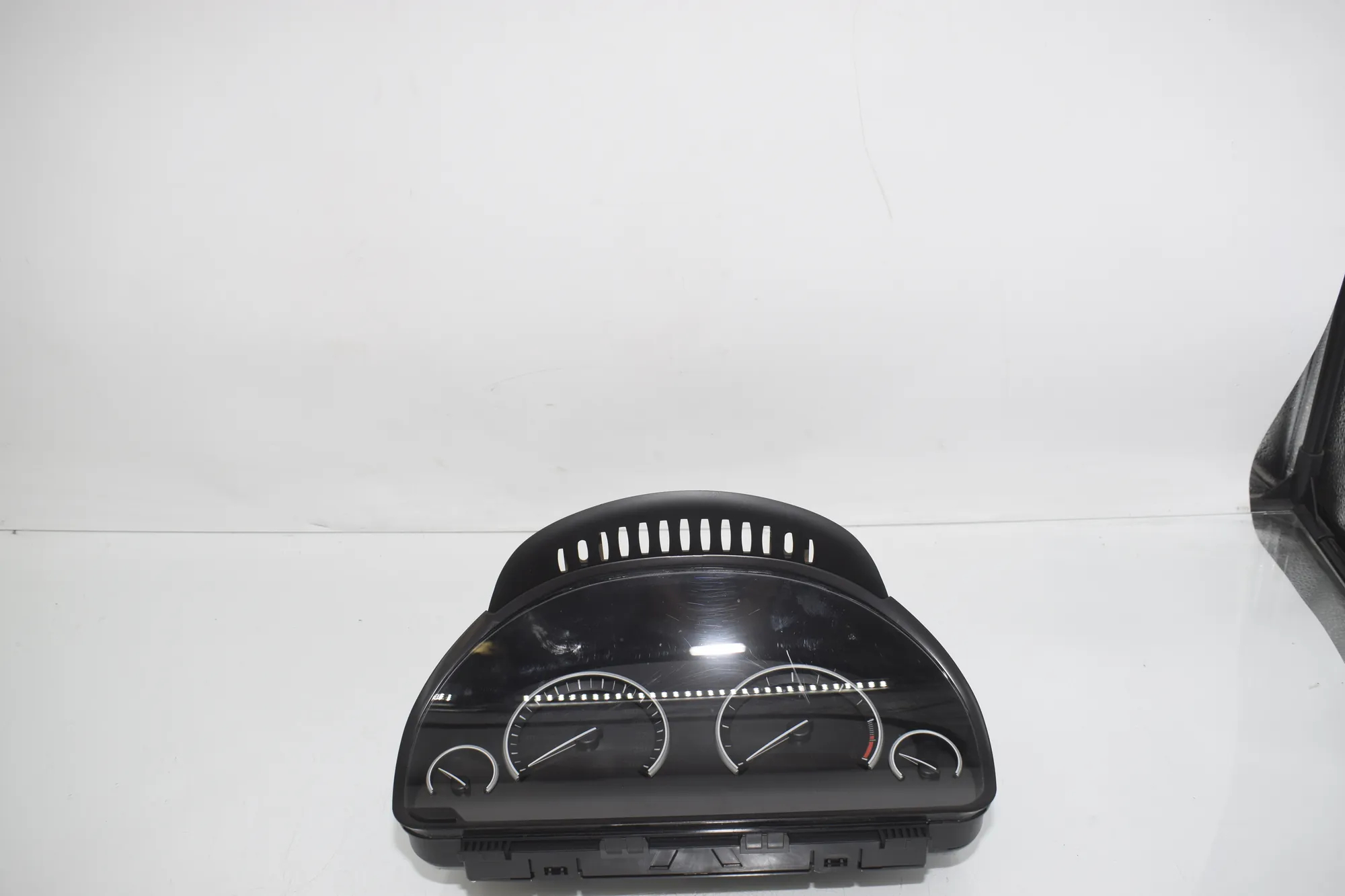 Instrument Cluster Speedometer – OEM 9285177 · BMW 5 Touring (F11) 530 d 2012 – 3