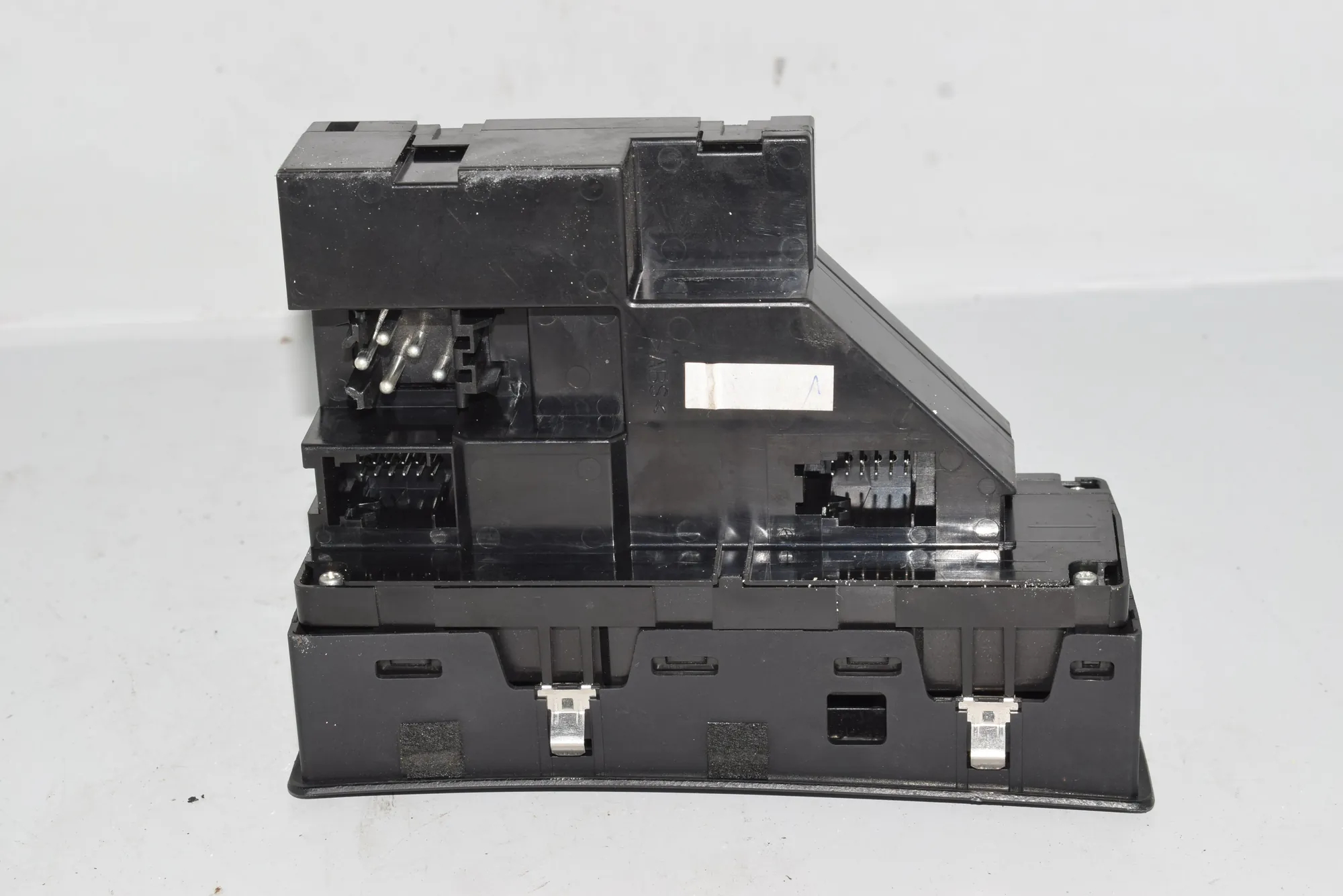 Front Left Door Window Switch – OEM 6952800 · BMW X5 (E53) 4.8 is 2004 – 5