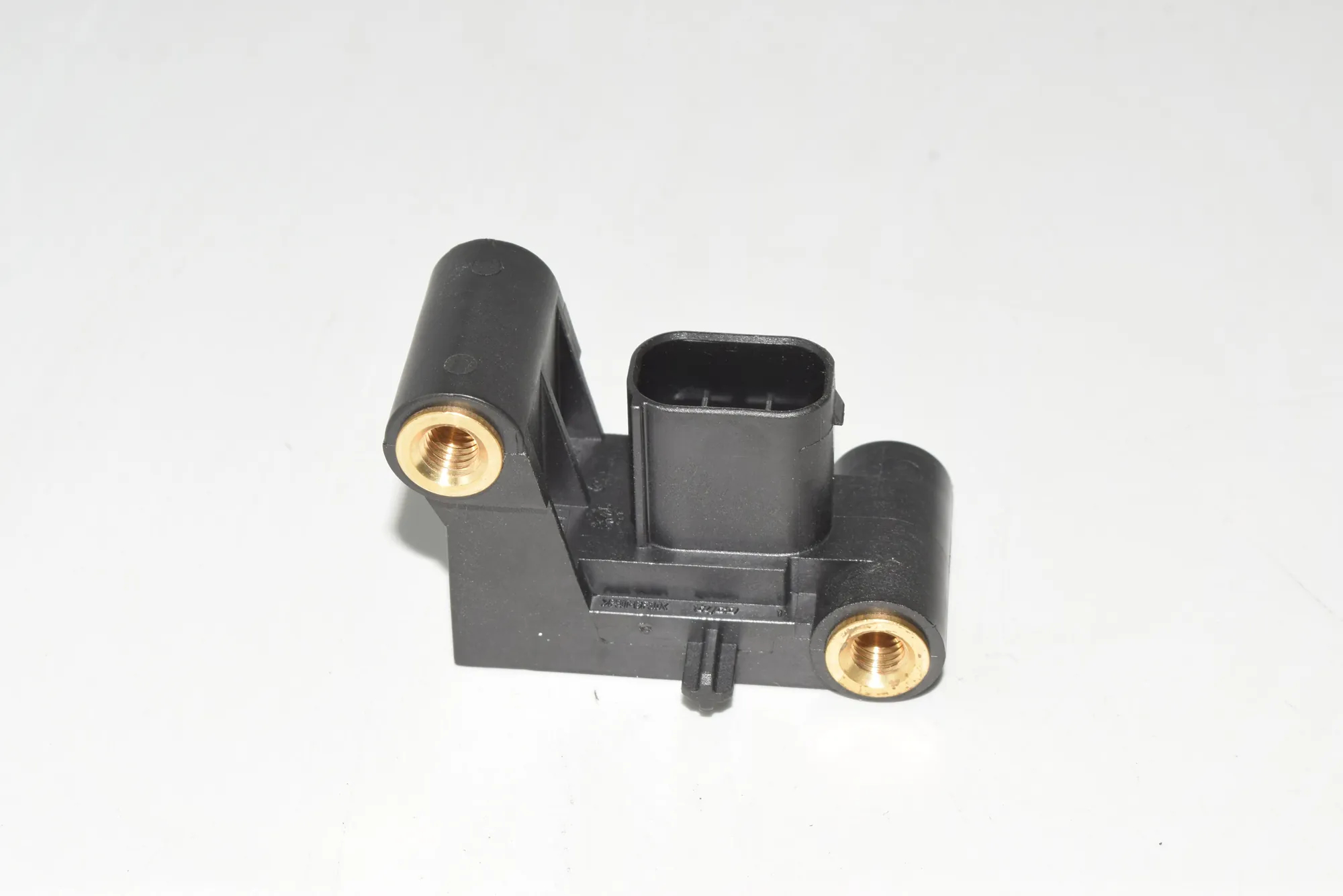 Front Left Impact Sensor – OEM 6977398 · BMW 5 (E60) 520 d 2007 – 3