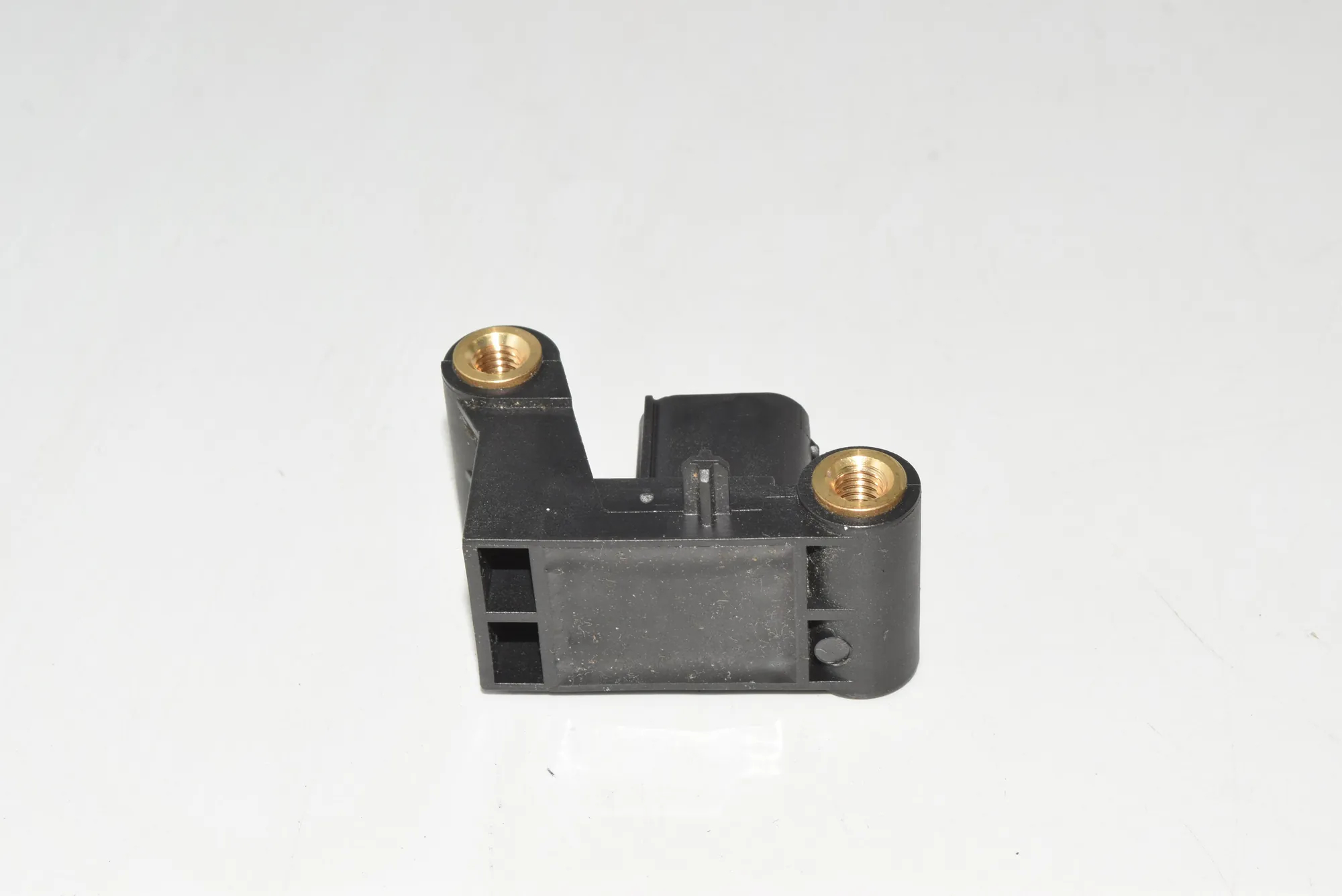 Front Left Impact Sensor – OEM 6977398 · BMW 5 (E60) 520 d 2007 – 4