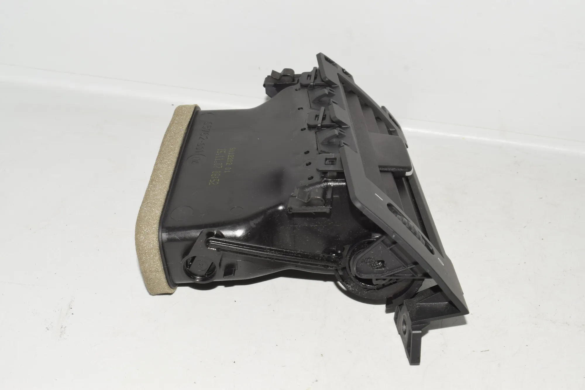 Dashboard Air Vents – OEM 6949303 · BMW 5 (E60) 520 d 2007 – 4