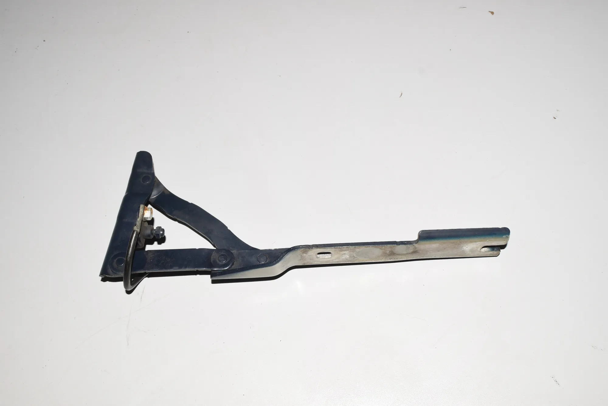 Front Right Bonnet Hinge – OEM 7008728 · BMW 5 (E60) 520 d 2007 – 3
