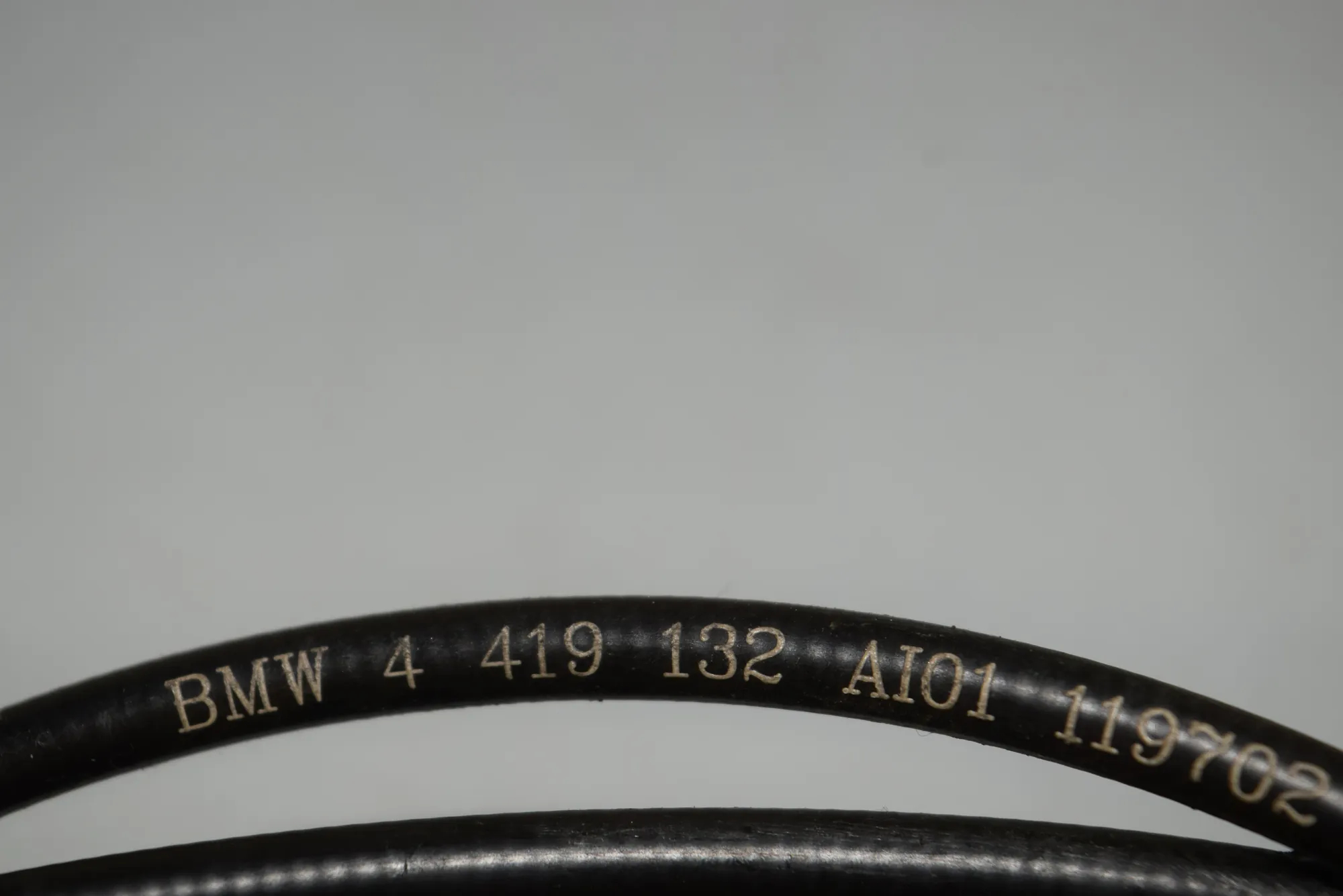 Bonnet Lock Cable – OEM 4419132 · BMW 5 (E60) 520 d 2007