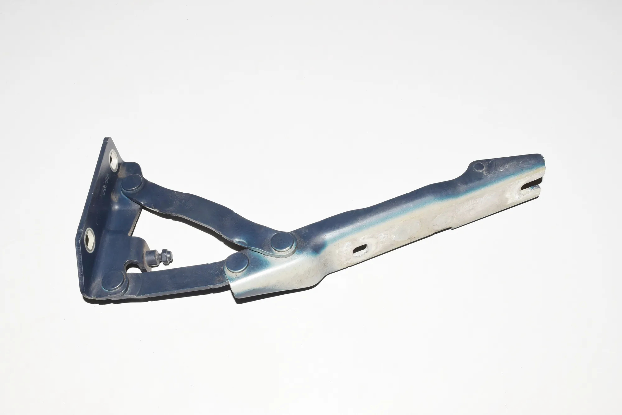 Front Left Bonnet Hinge – OEM 7008727 · BMW 5 (E60) 520 d 2007 – 2