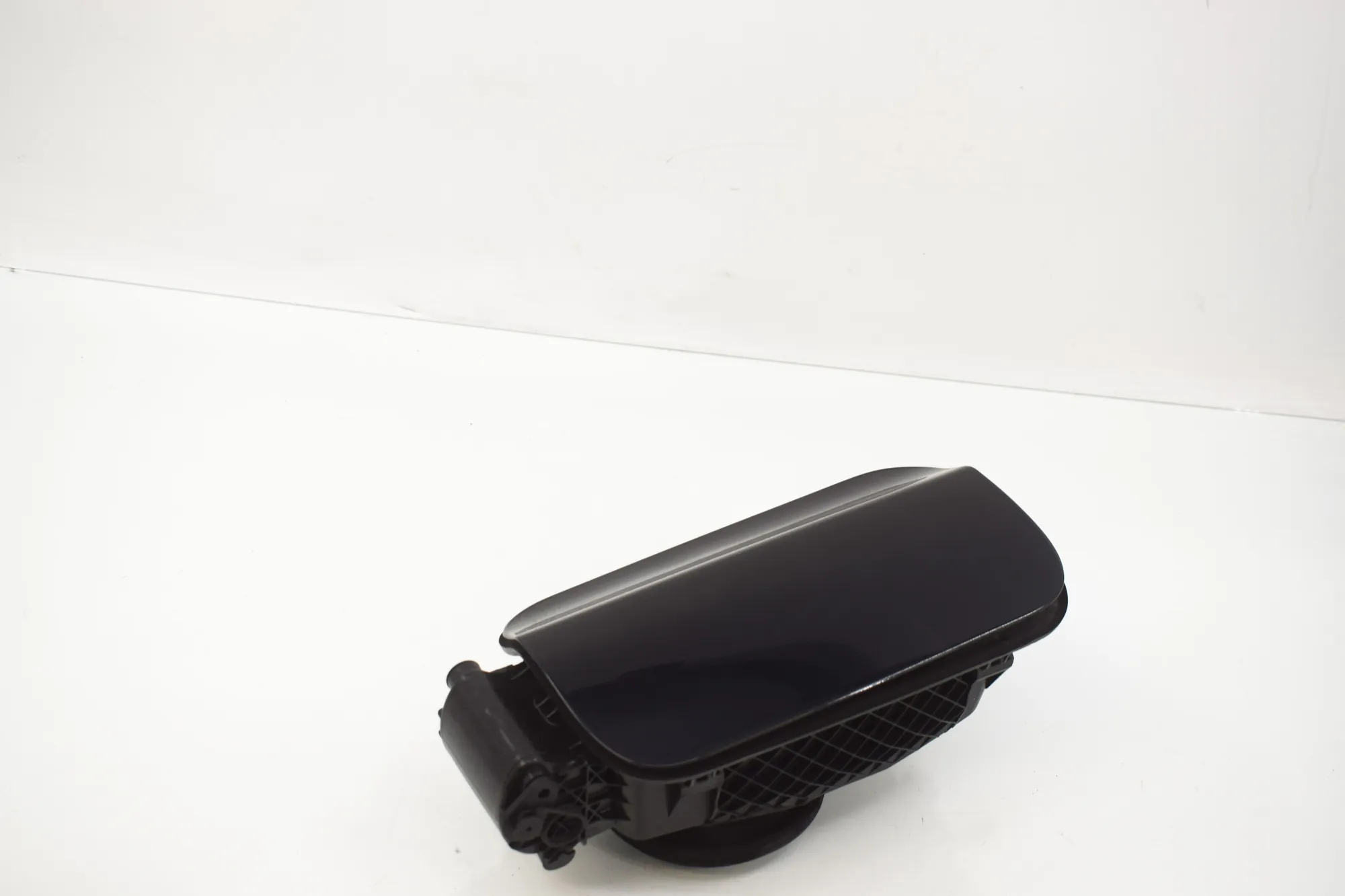 Fuel Tank Flap Cap – OEM 7217767 · BMW 5 Touring (F11) 530 d 2012 – 3