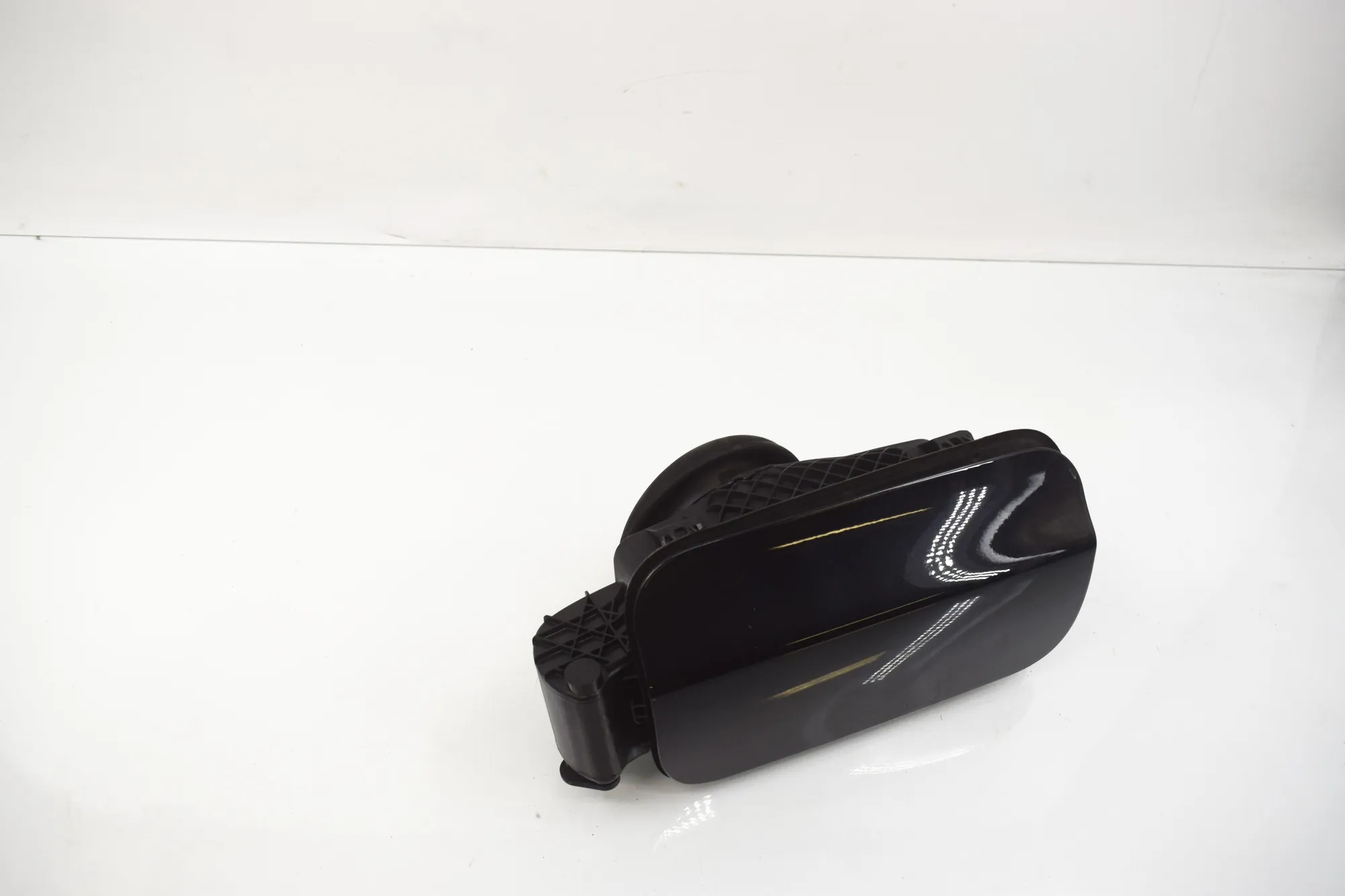 Fuel Tank Flap Cap – OEM 7217767 · BMW 5 Touring (F11) 530 d 2012 – 2