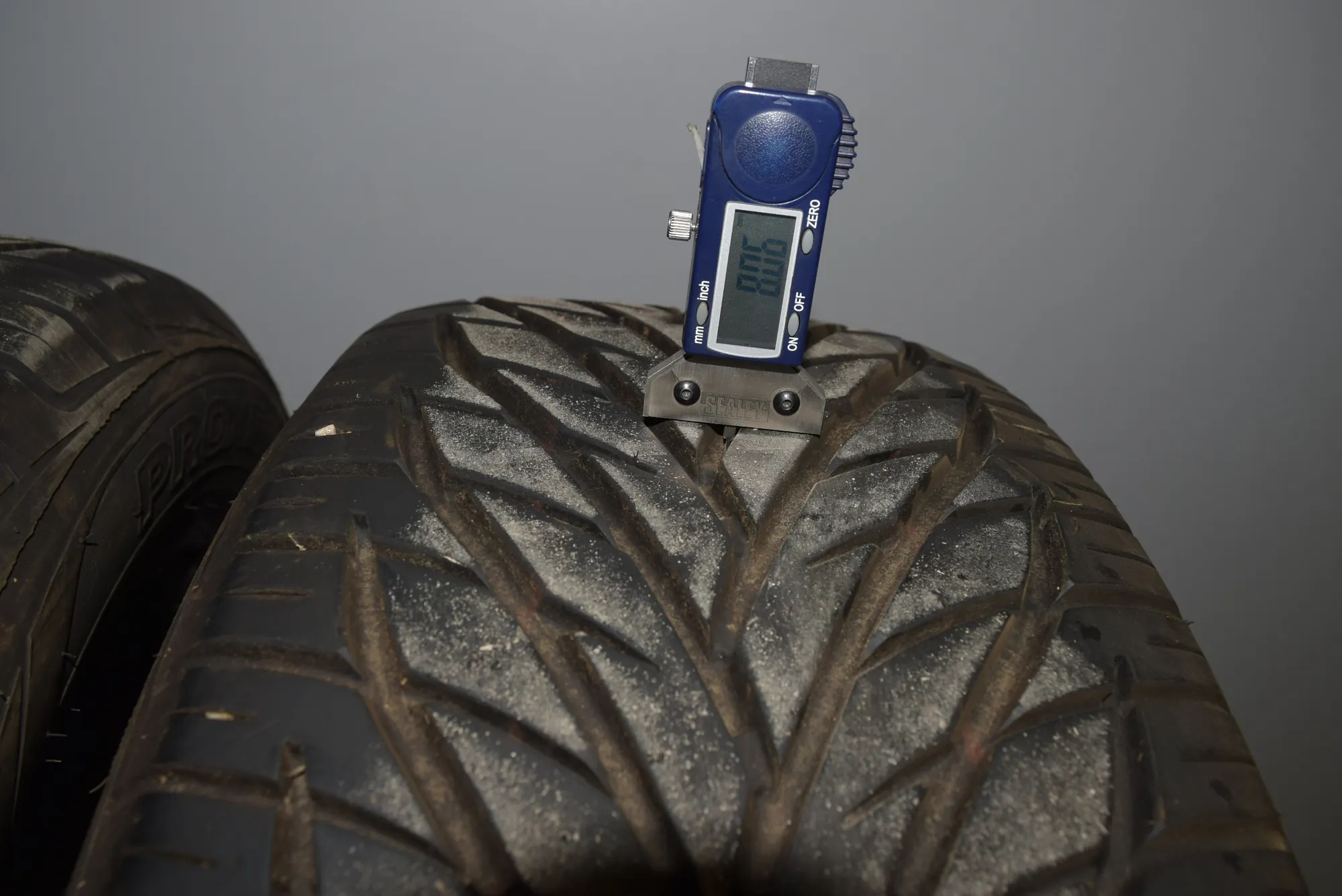 Tire – OEM NA · BMW X3 (E83) BMW X3 (E83) 2010 – 2
