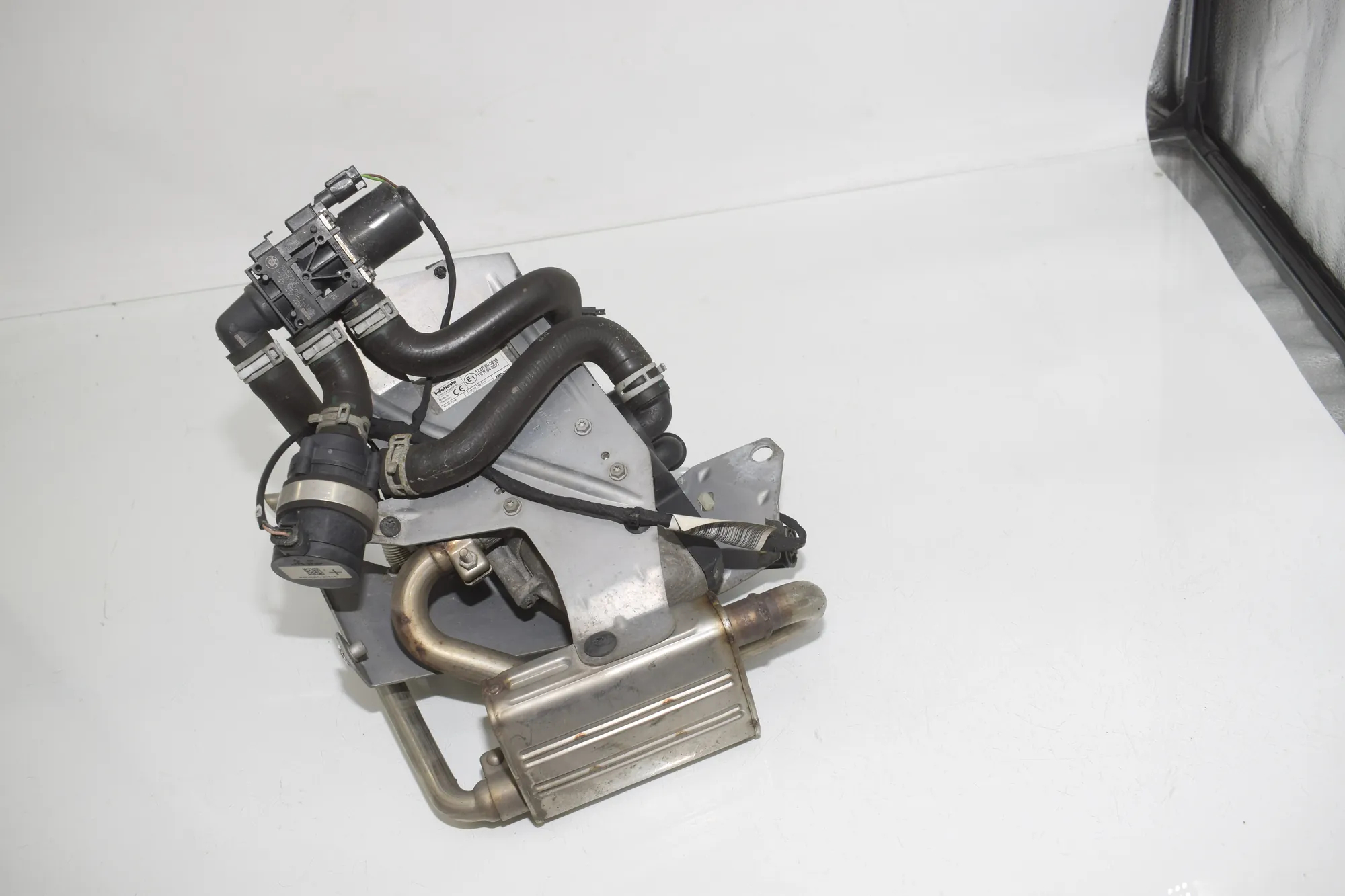 Webasto Auxiliary Heater – OEM 9330617 · BMW 5 (F10) 530 d 2014 – 3